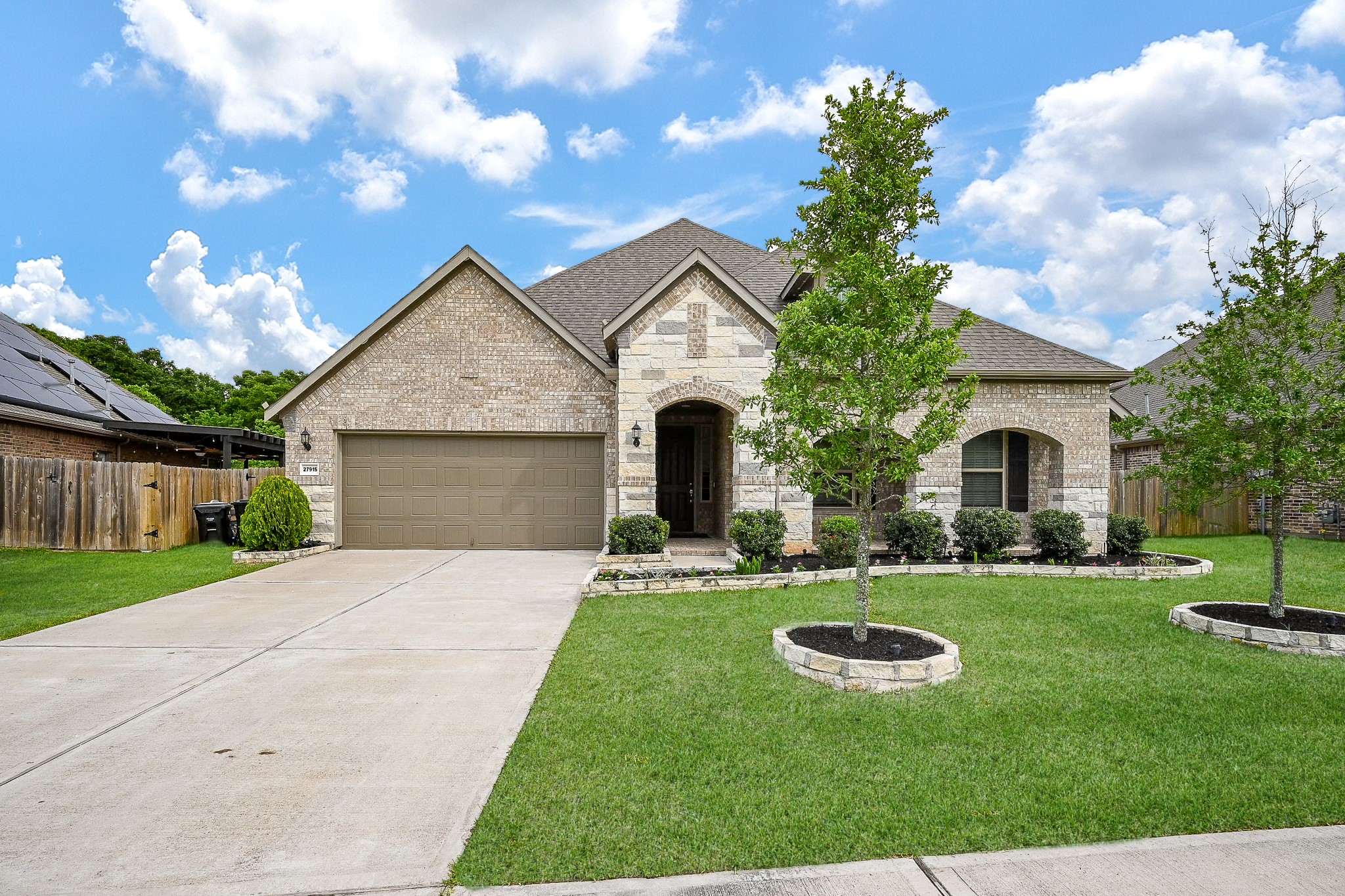 27915 Crosswater Lane Property Photo 1