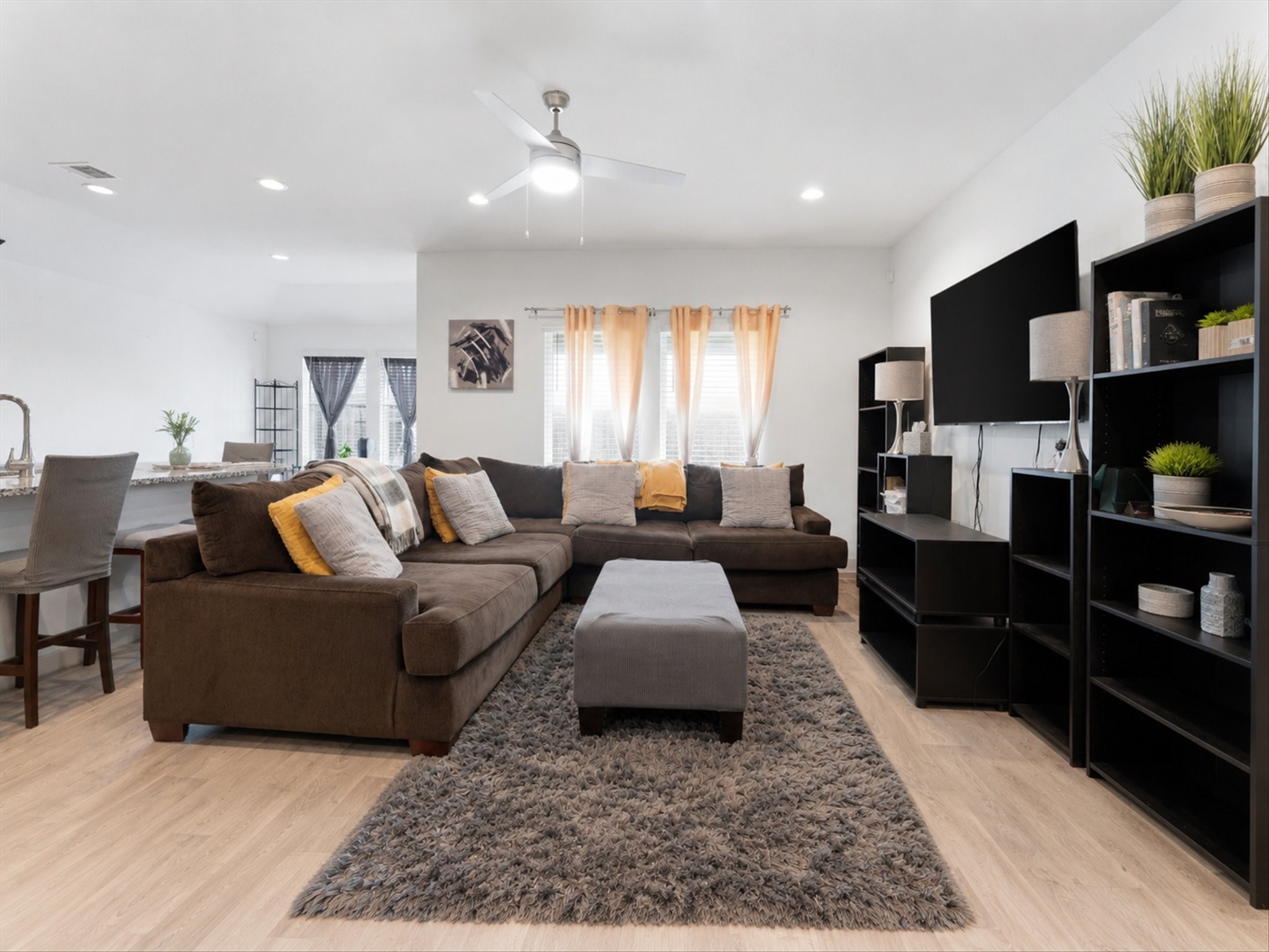 8219 Precious Passing Way Property Photo 6