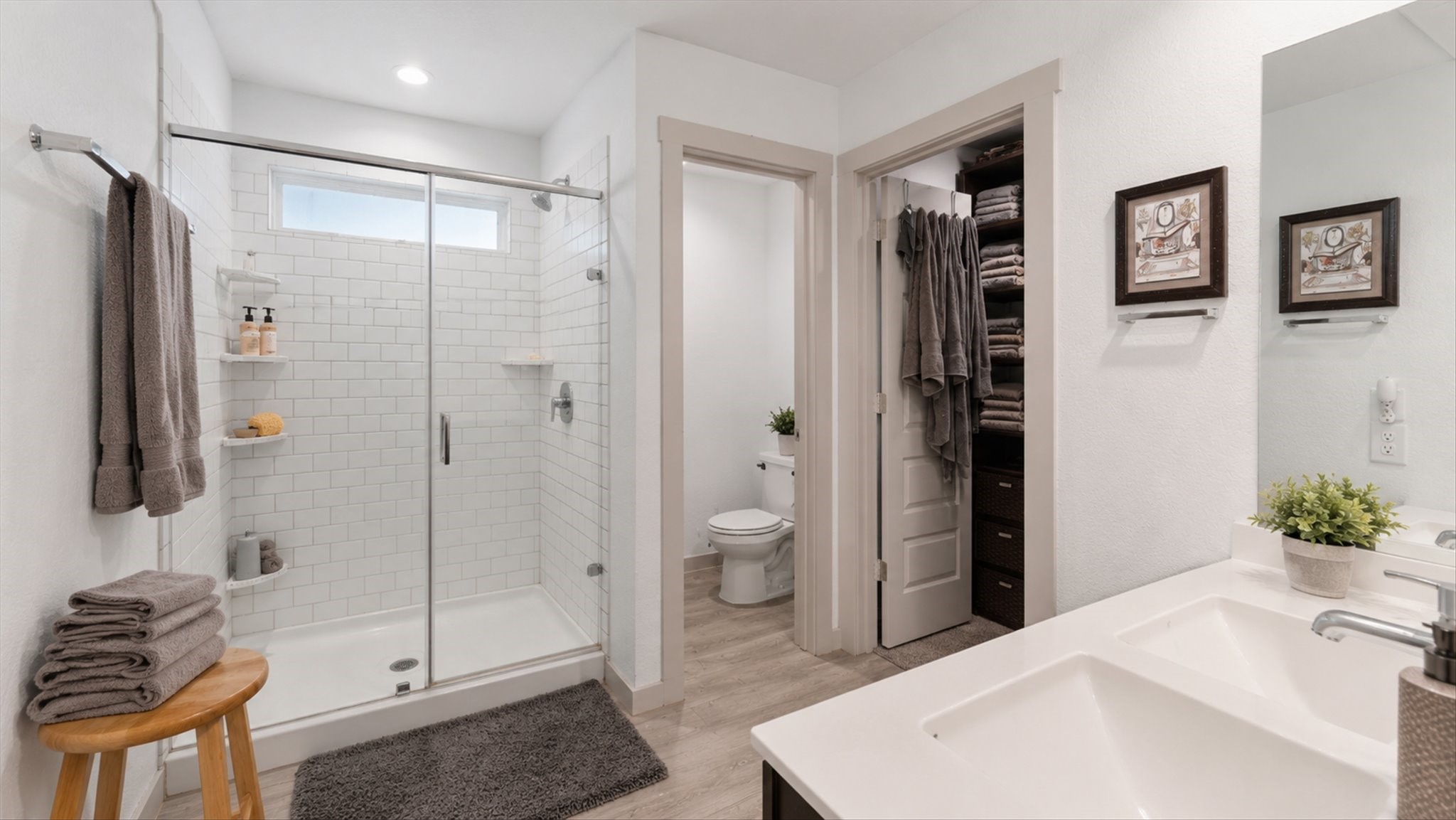 8219 Precious Passing Way Property Photo 13
