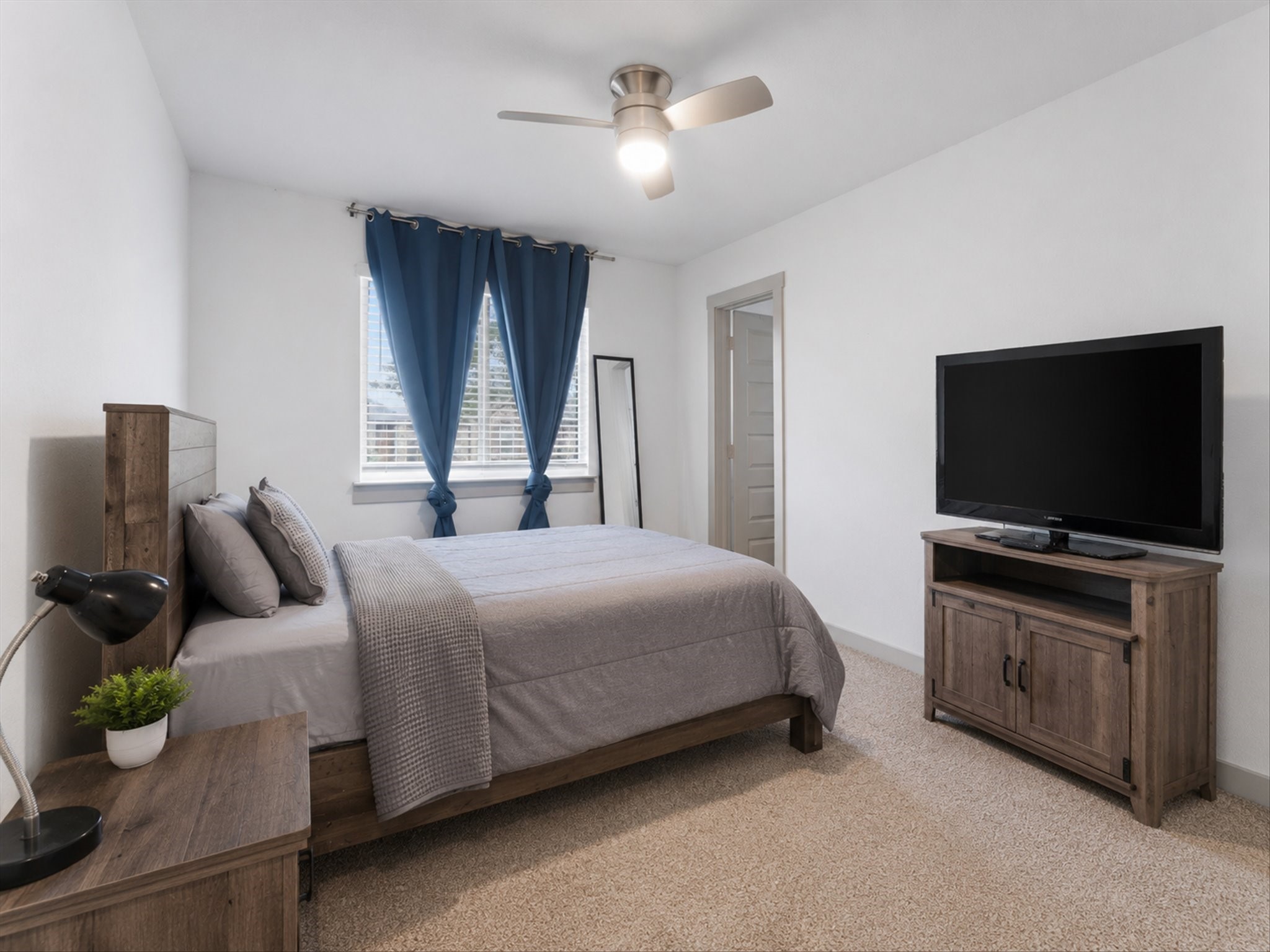8219 Precious Passing Way Property Photo 14