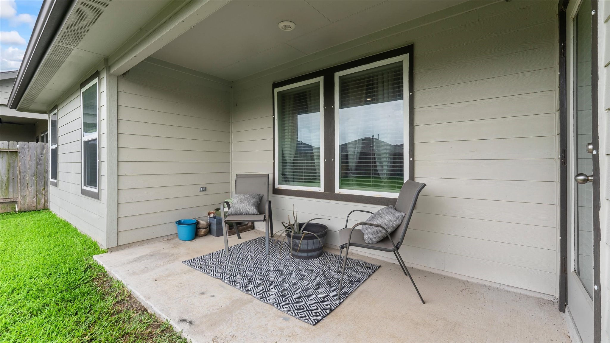 8219 Precious Passing Way Property Photo 18