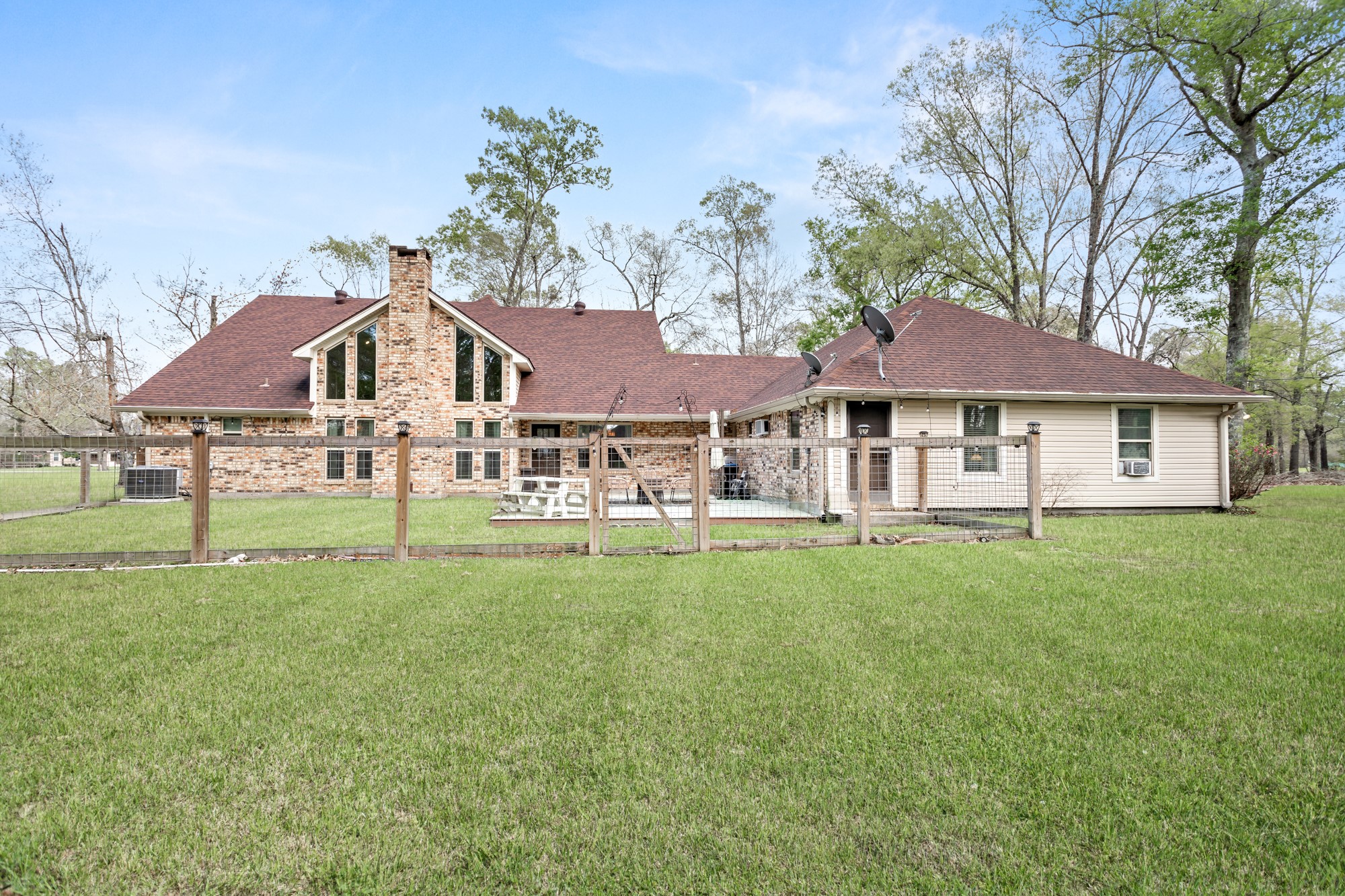 306 Creekside Loop Property Photo 24