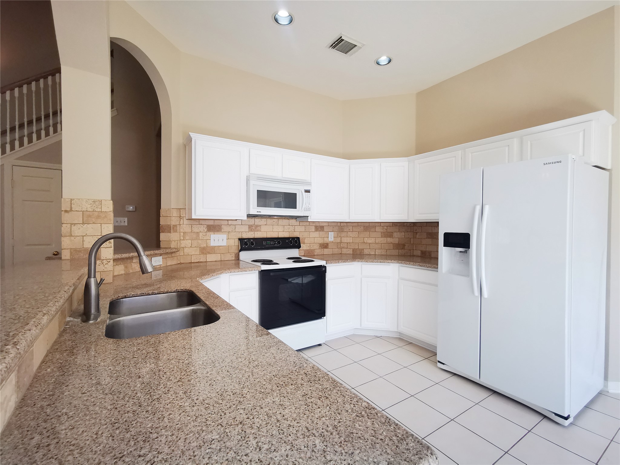 802 Portsmouth Drive Property Photo 11