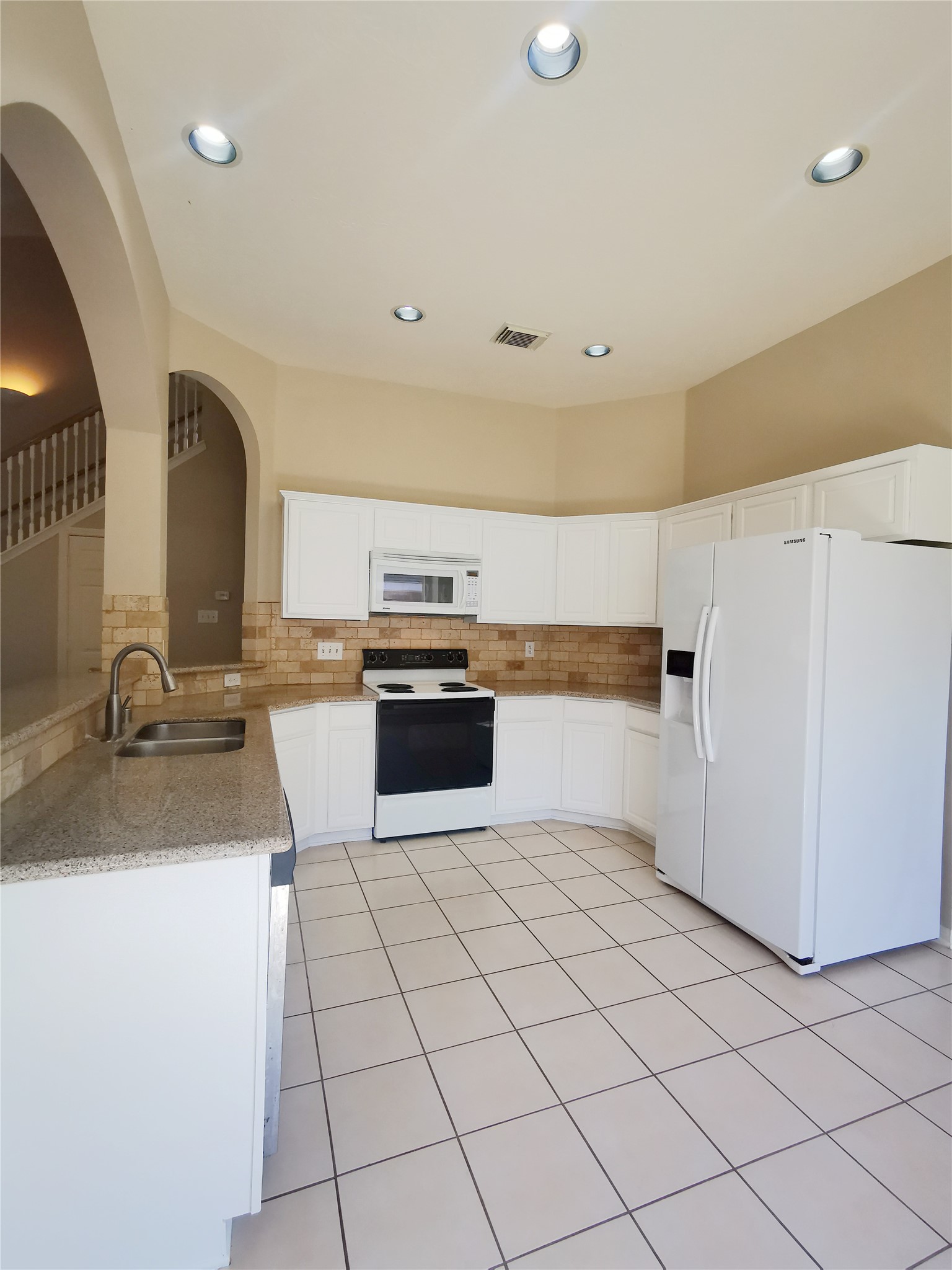 802 Portsmouth Drive Property Photo 12