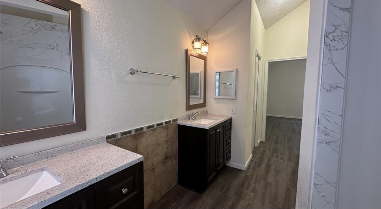 4626 Green Trail Drive Property Photo 5