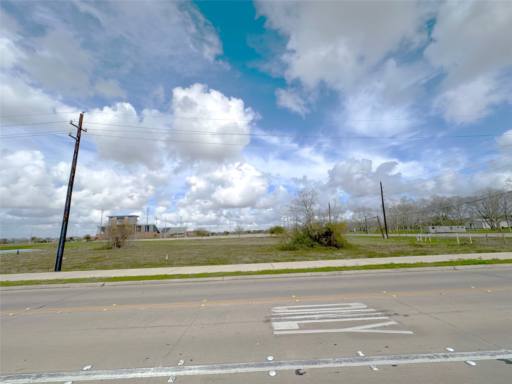 4011 Davenport Parkway Property Photo 3