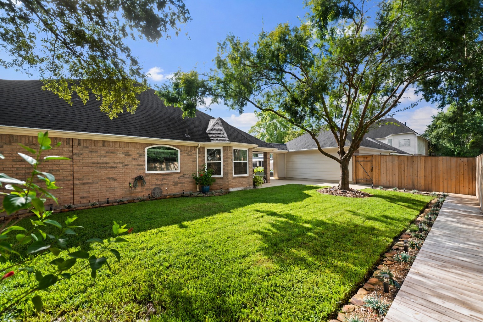 16511 Evergreen Lake Lane Property Photo 24
