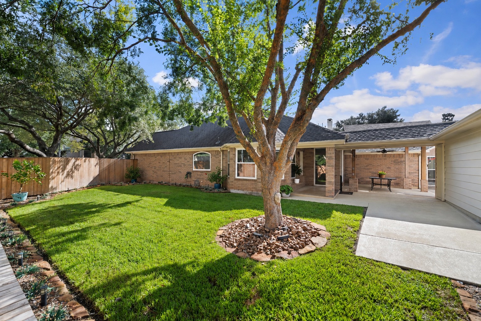 16511 Evergreen Lake Lane Property Photo 25