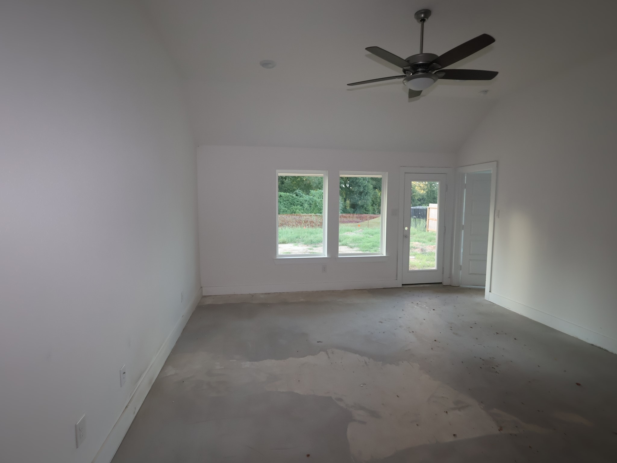 32214 Sunbeam Drive Property Photo 5