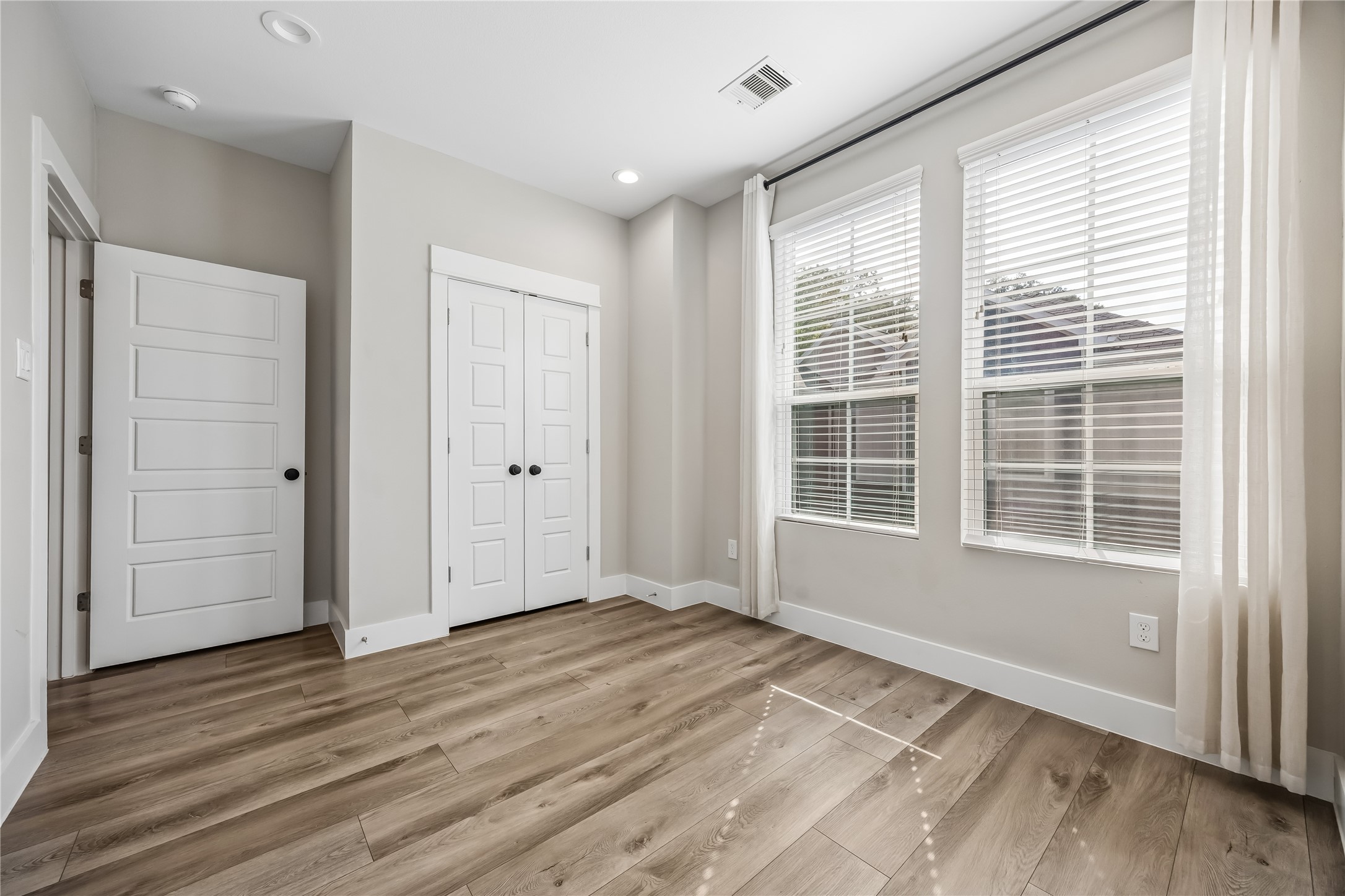 1209 W Tidwell Road Property Photo 15