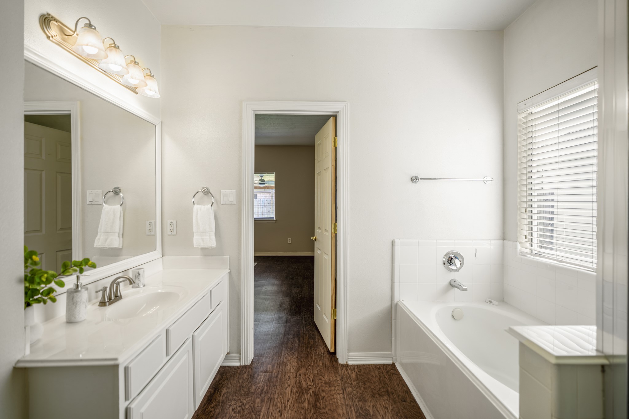 5106 Opal Sky Drive Property Photo 17