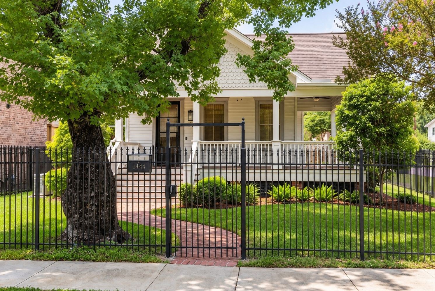 1441 Waverly Street Property Photo 2