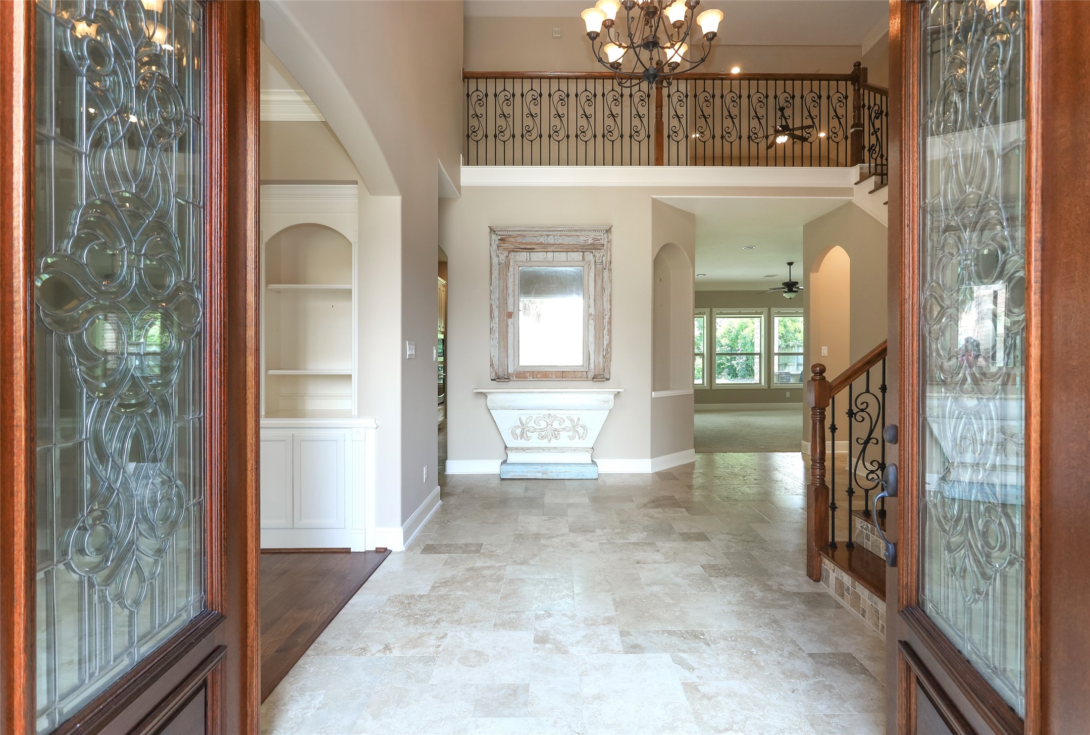18415 Windsor Lakes Drive Property Photo 3