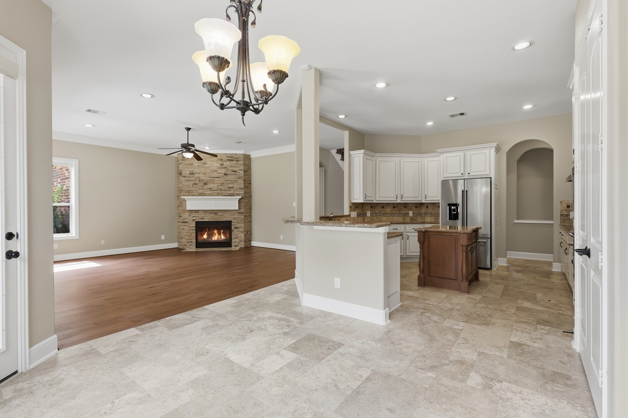 18415 Windsor Lakes Drive Property Photo 13