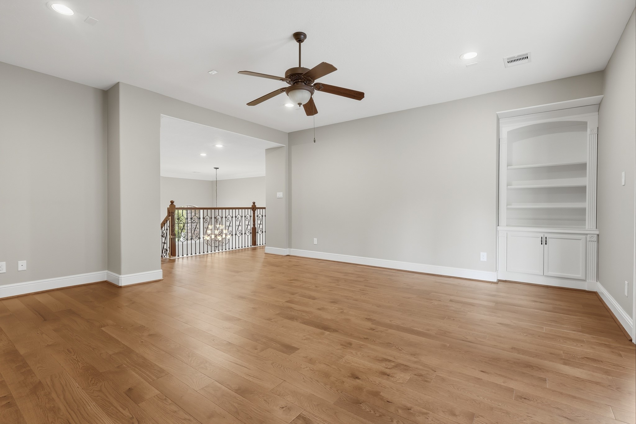 18415 Windsor Lakes Drive Property Photo 27