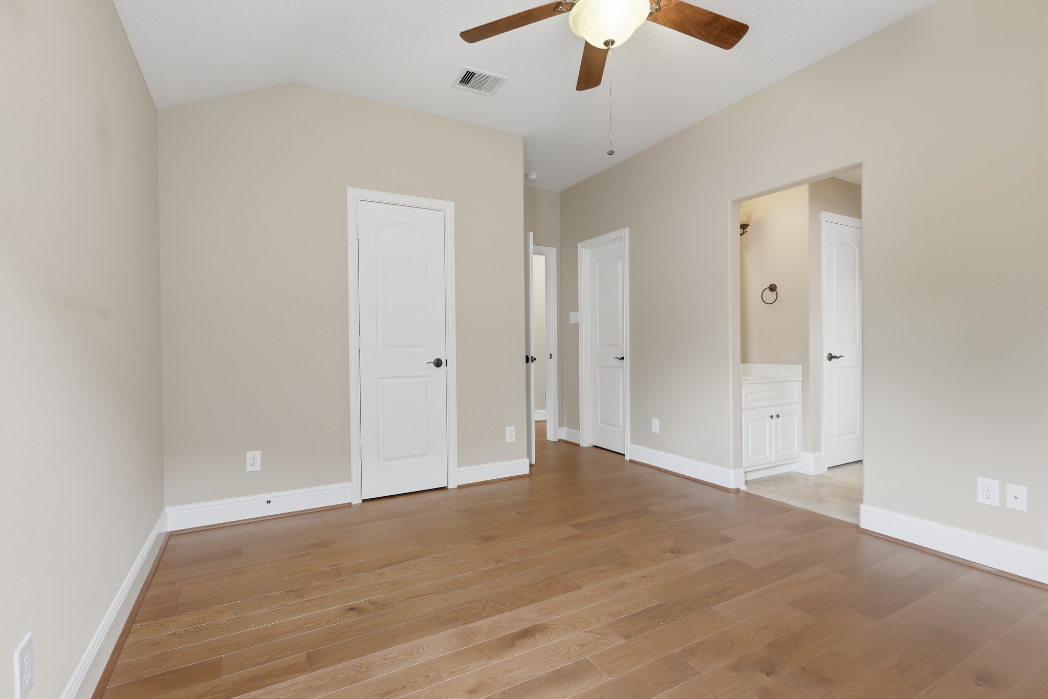 18415 Windsor Lakes Drive Property Photo 35