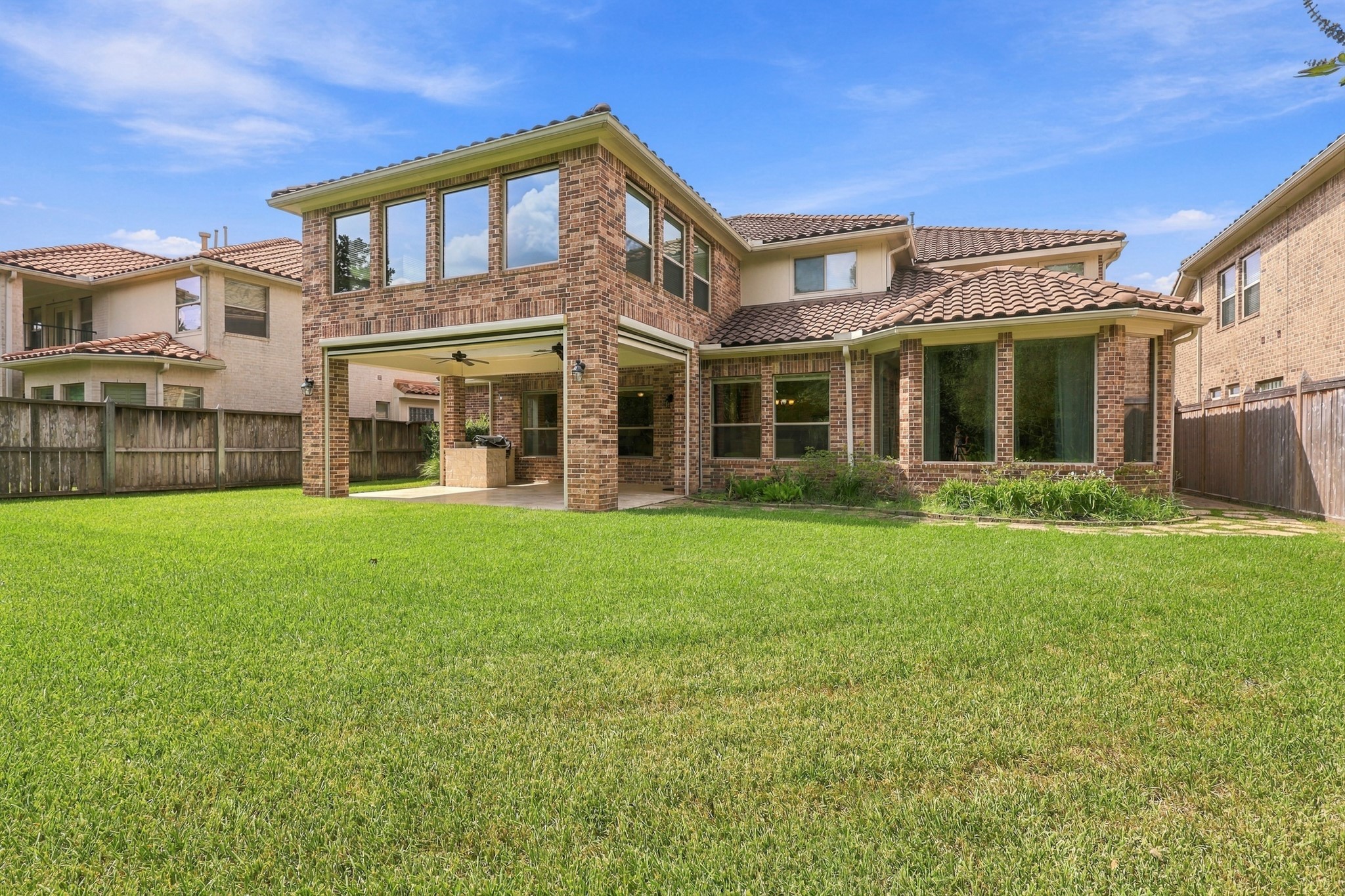 18415 Windsor Lakes Drive Property Photo 45