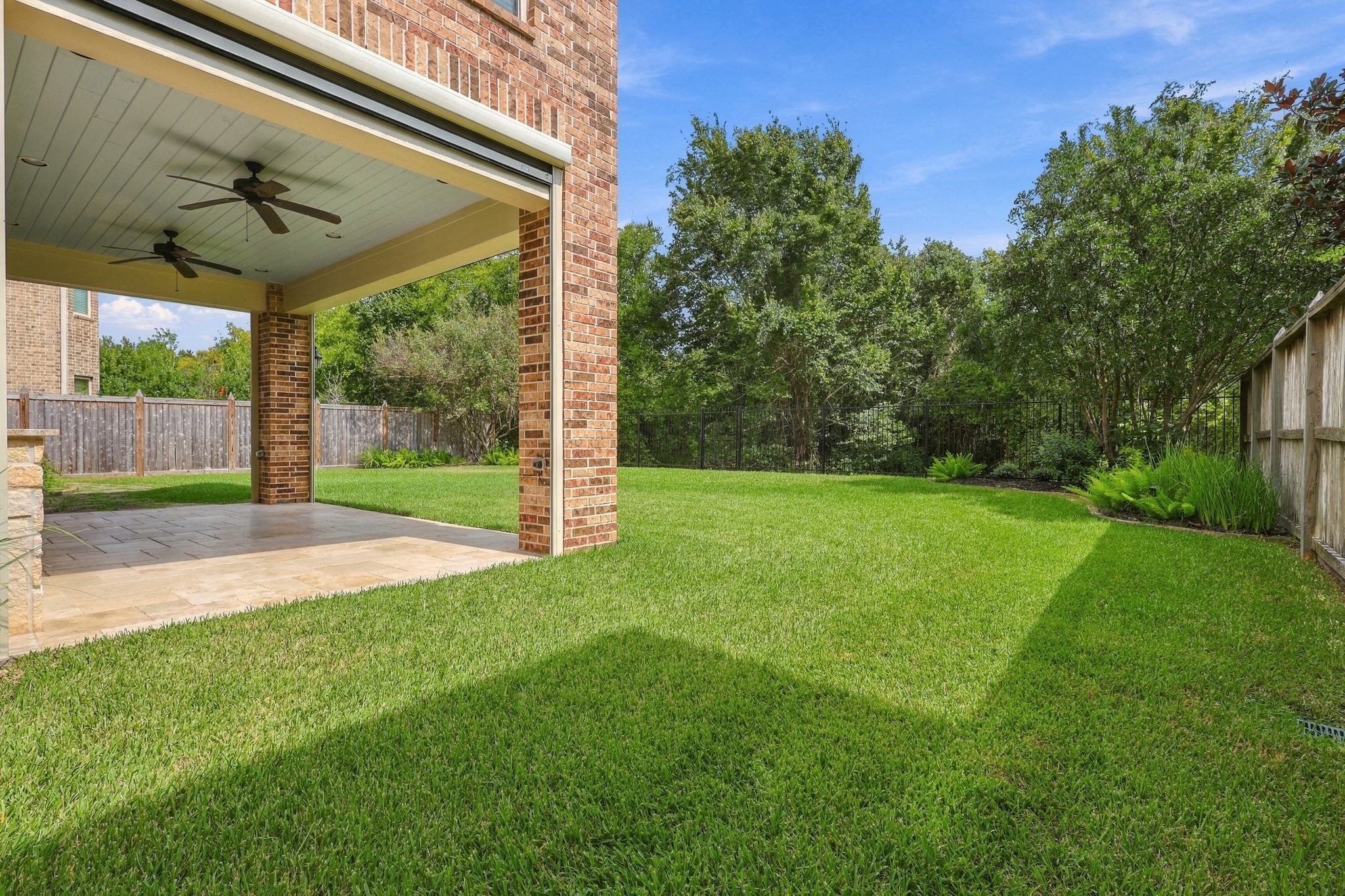 18415 Windsor Lakes Drive Property Photo 46