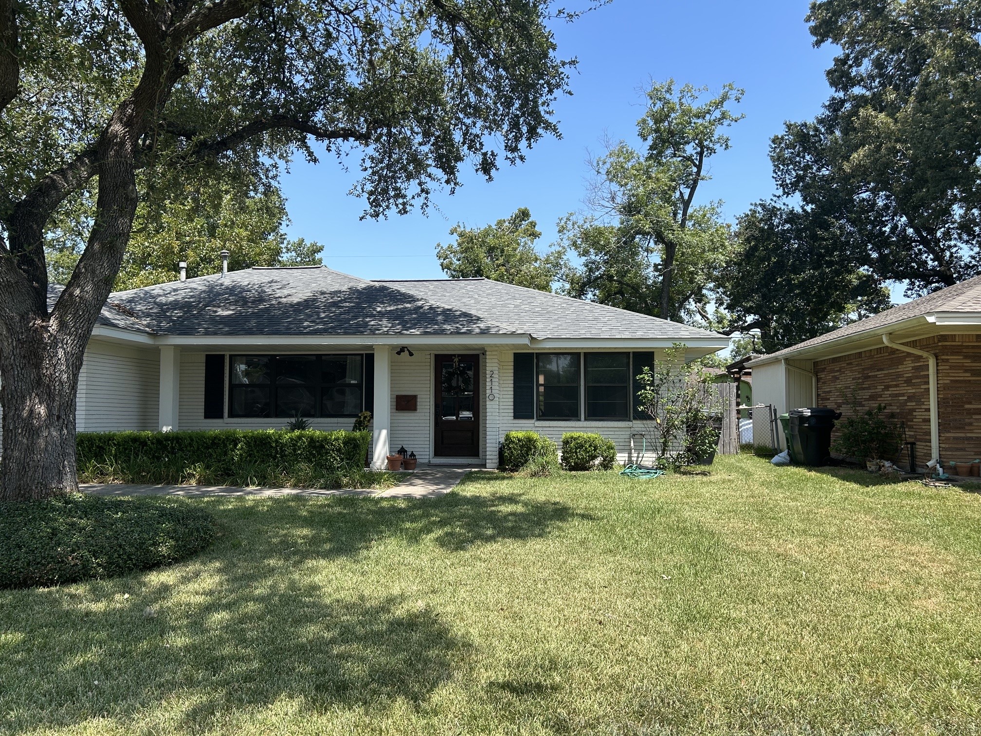 2110 Hewitt Drive Property Photo 1