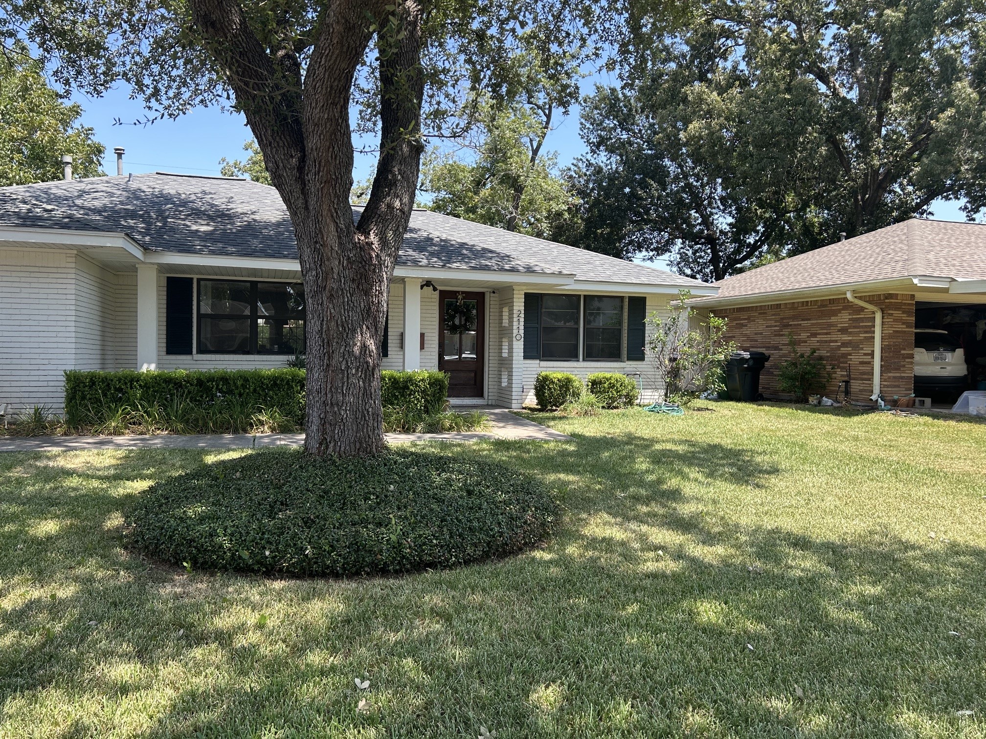 2110 Hewitt Drive Property Photo 4