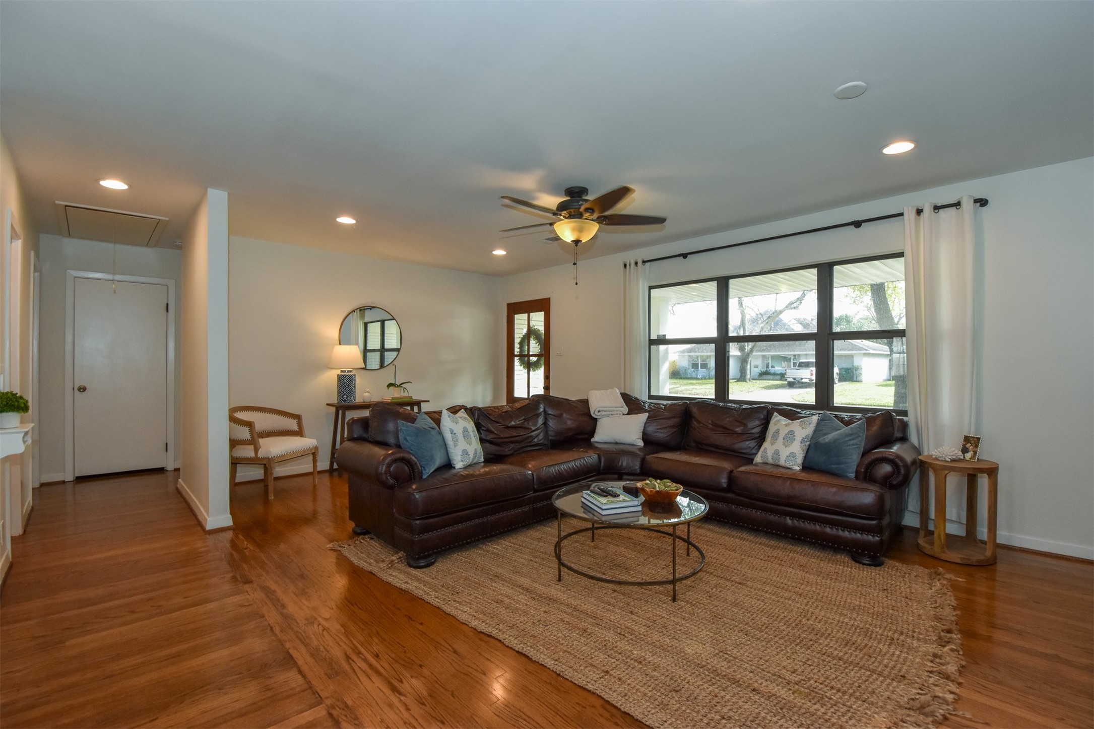 2110 Hewitt Drive Property Photo 12