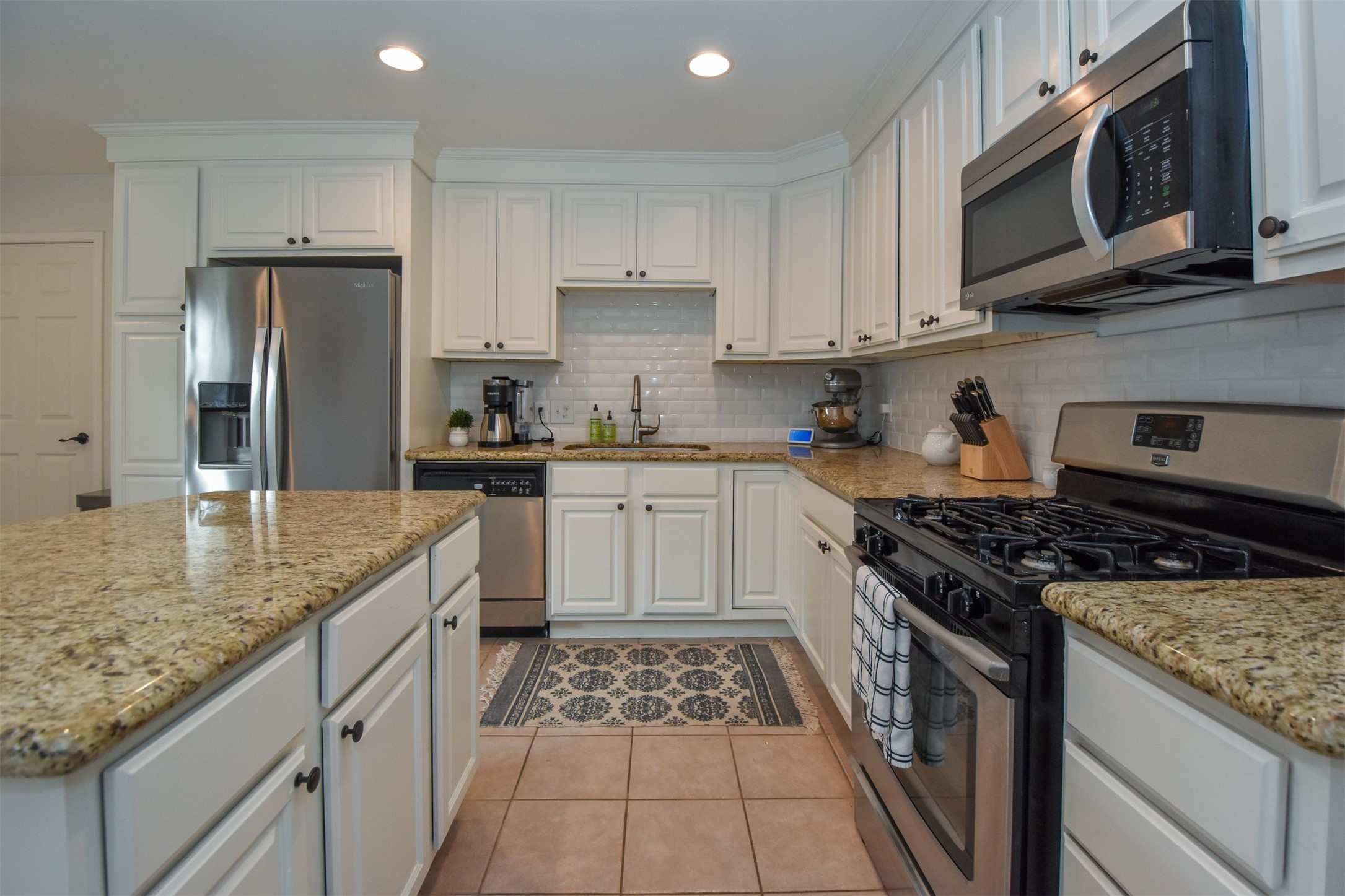 2110 Hewitt Drive Property Photo 17