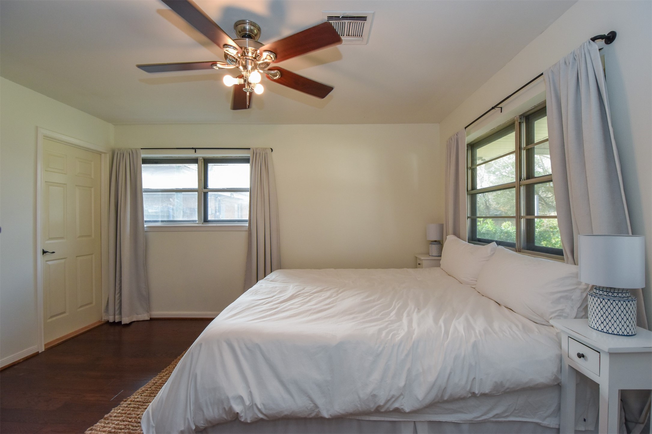 2110 Hewitt Drive Property Photo 26