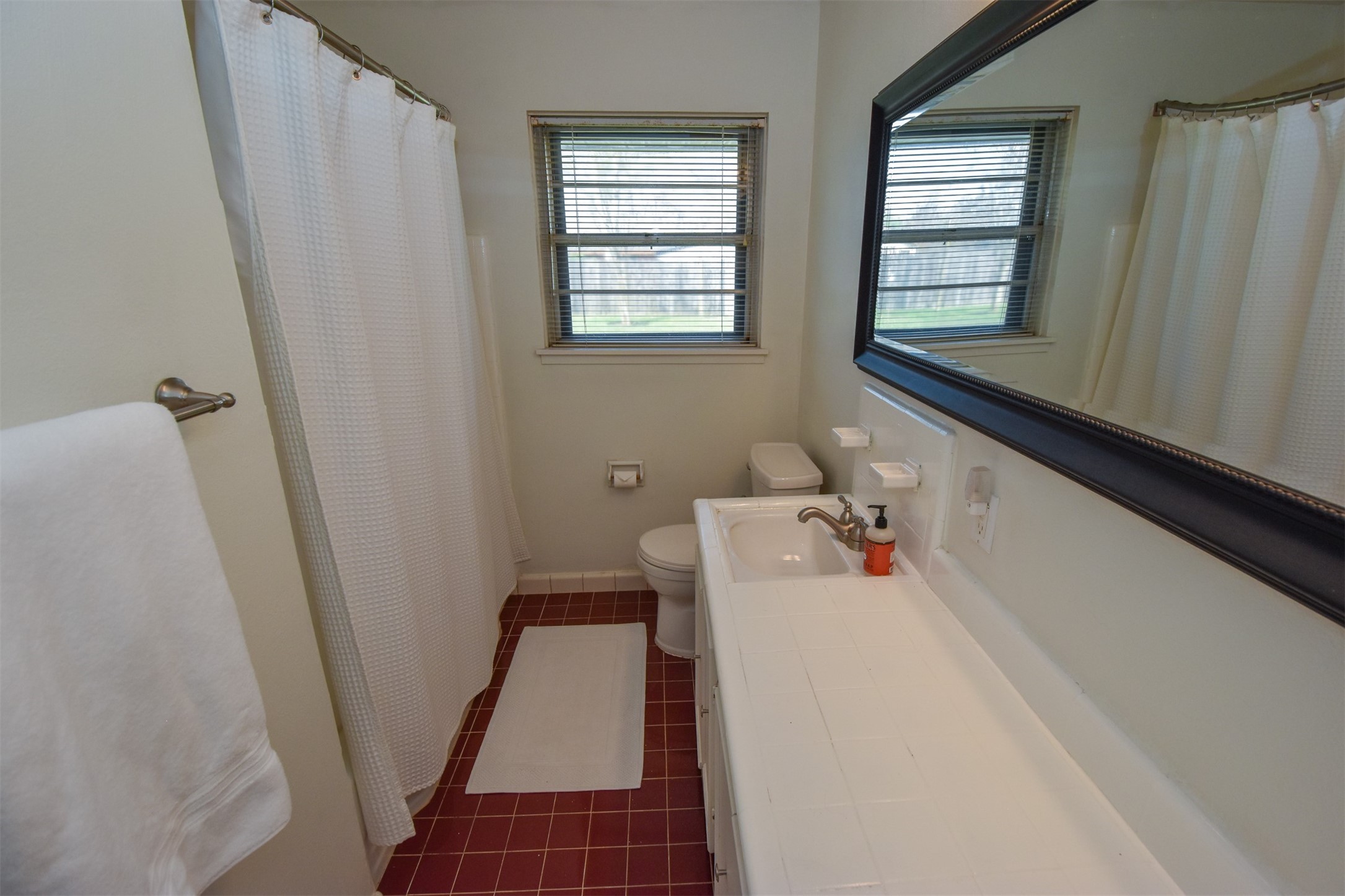 2110 Hewitt Drive Property Photo 28