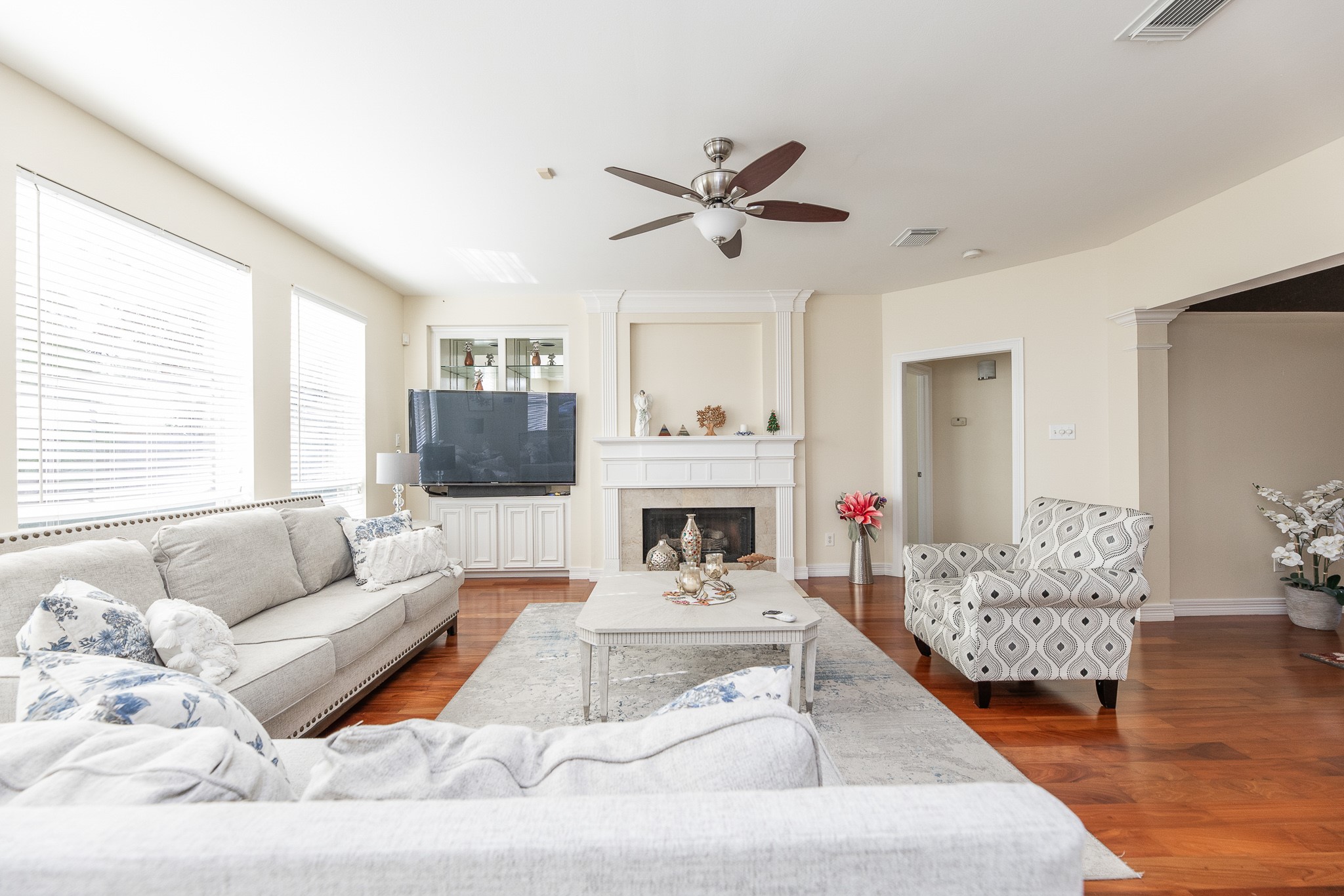 2618 Pinebend Drive Property Photo 4