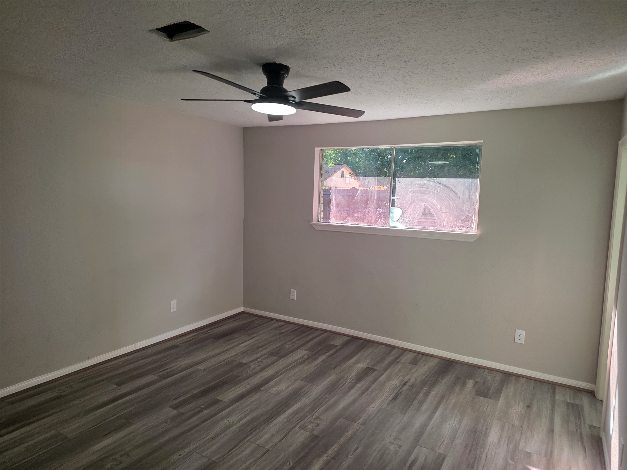 10911 Sagecrest Lane Property Photo 3