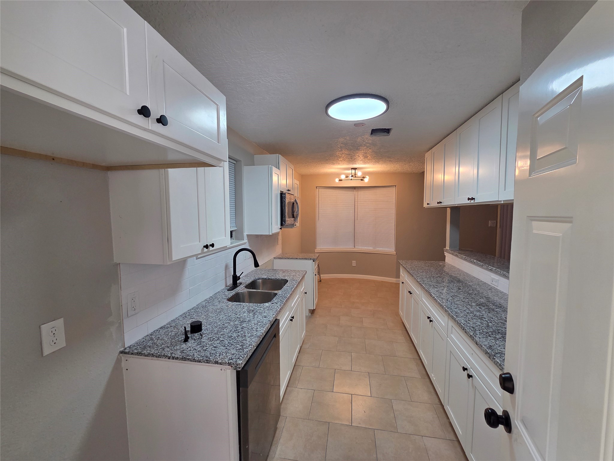 10911 Sagecrest Lane Property Photo 4