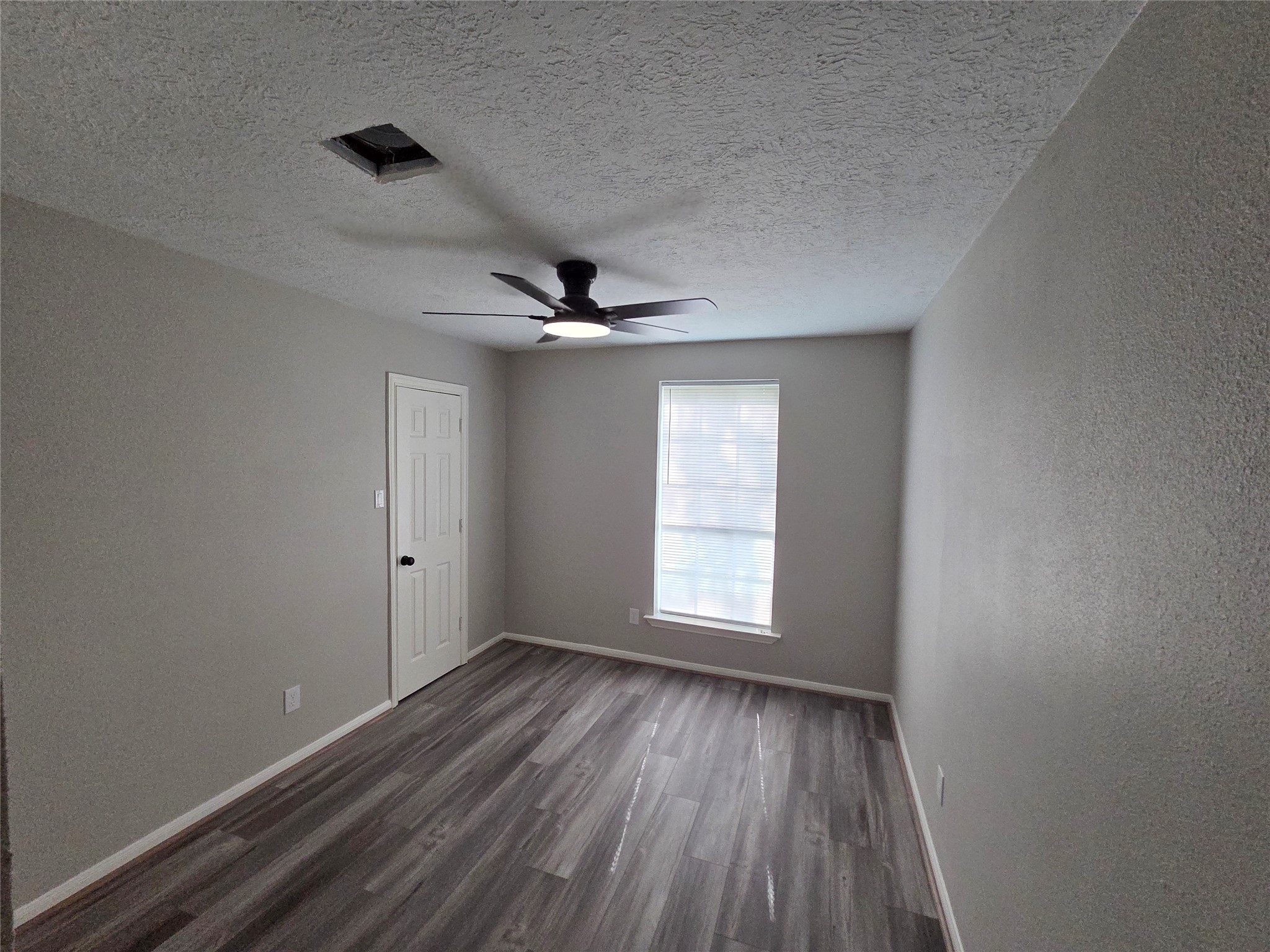 10911 Sagecrest Lane Property Photo 8