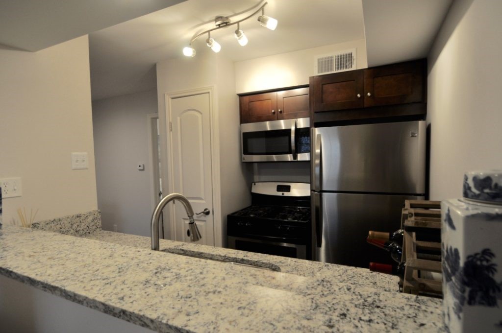 4903-4911 Junius St Property Photo 2