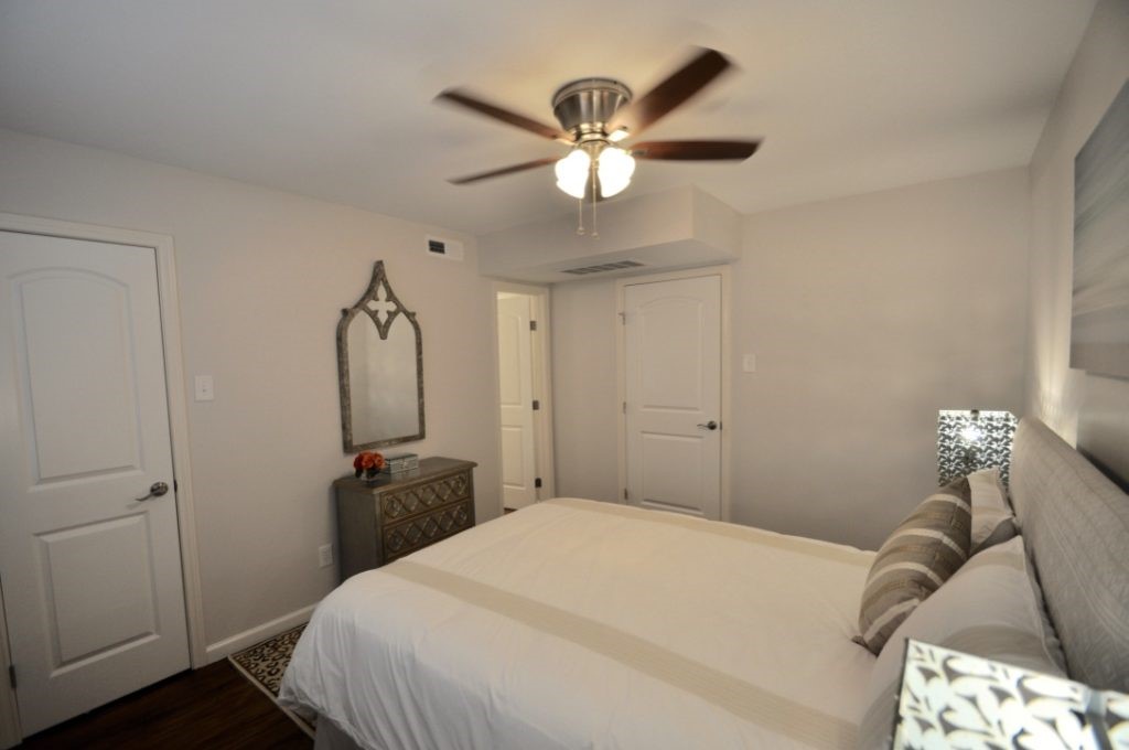 4903-4911 Junius St Property Photo 7