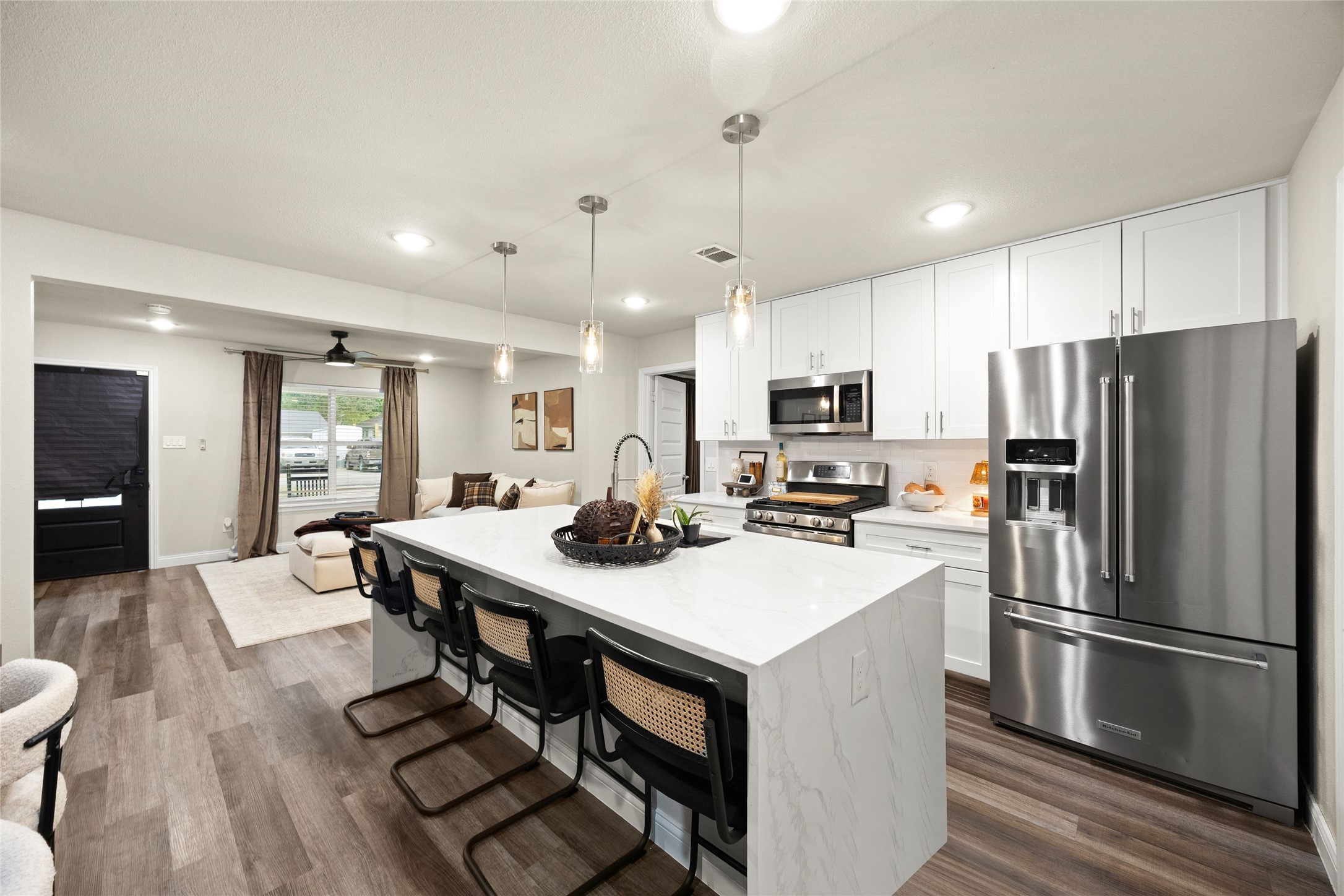 206 Edens Avenue Property Photo 12