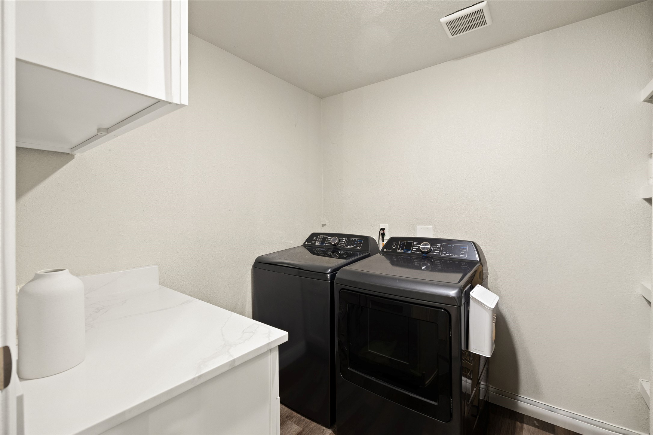 206 Edens Avenue Property Photo 25