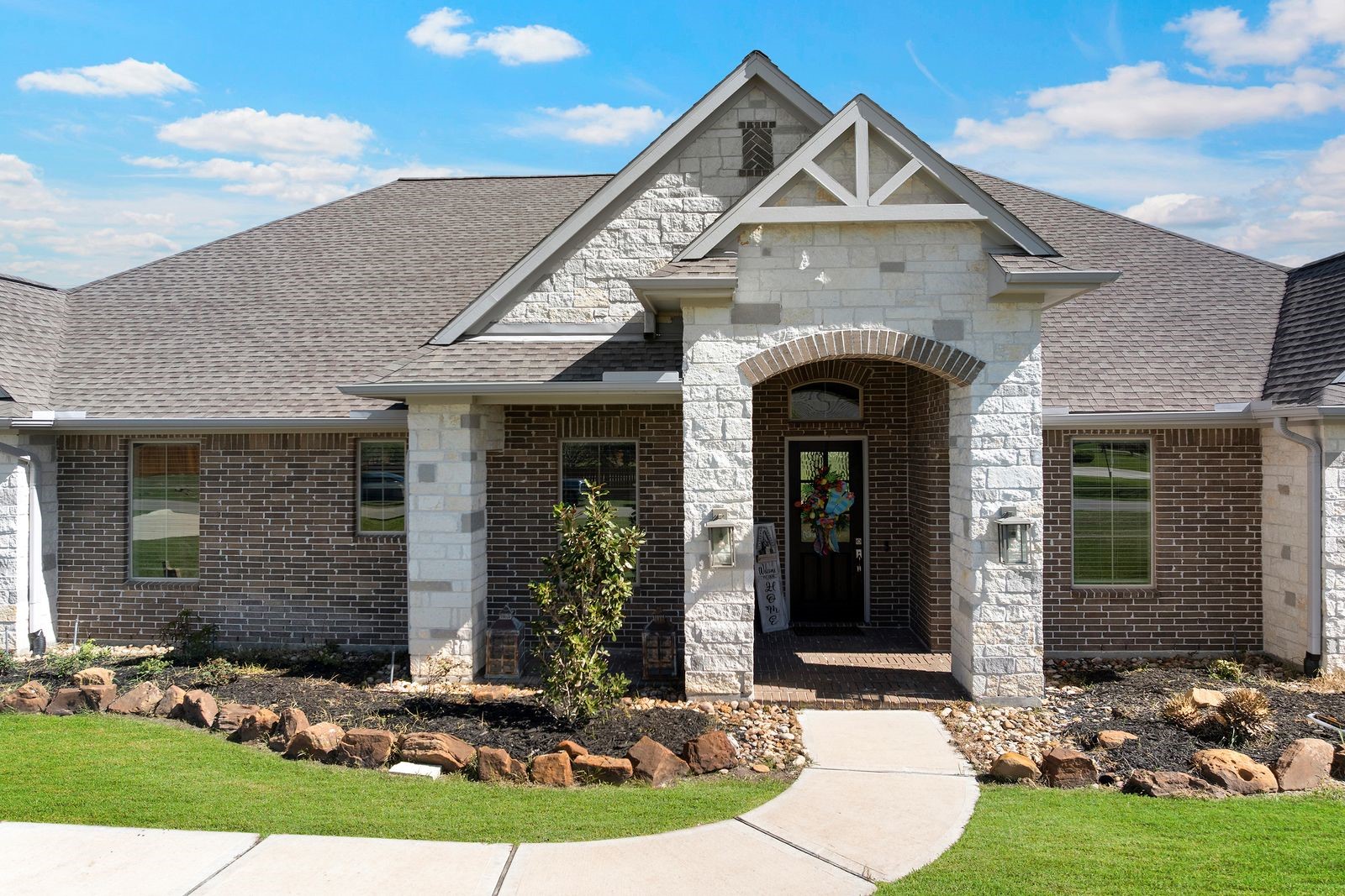18819 Serene Water Drive Property Photo 6