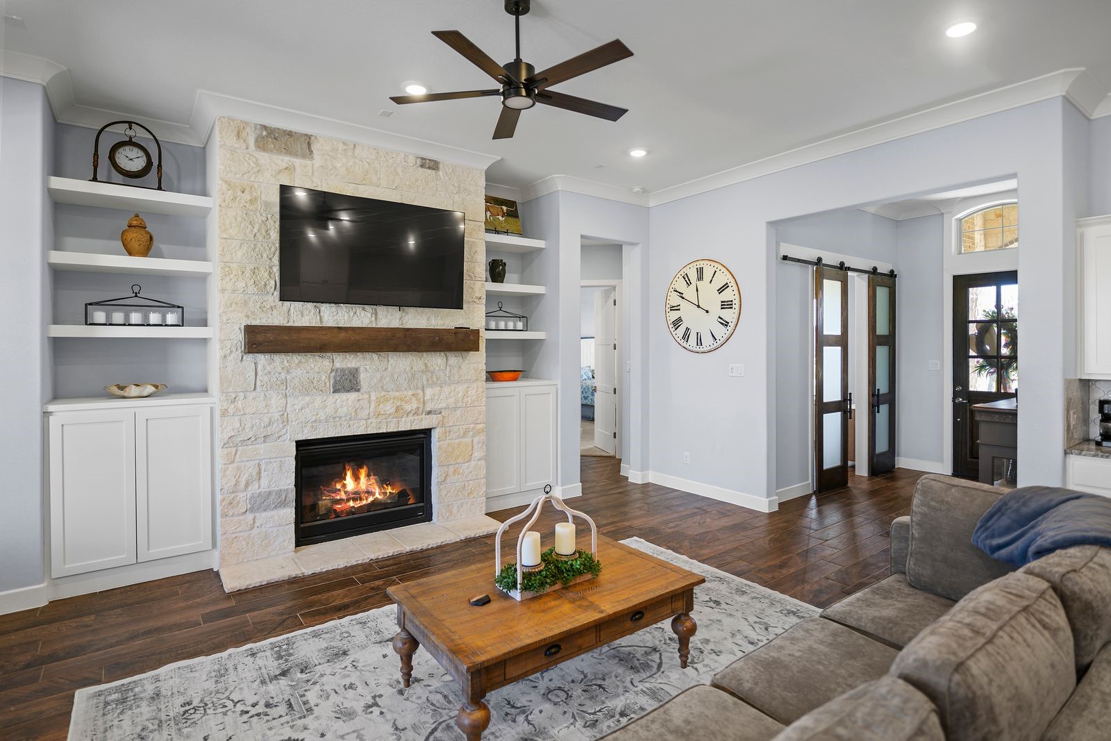 18819 Serene Water Drive Property Photo 11