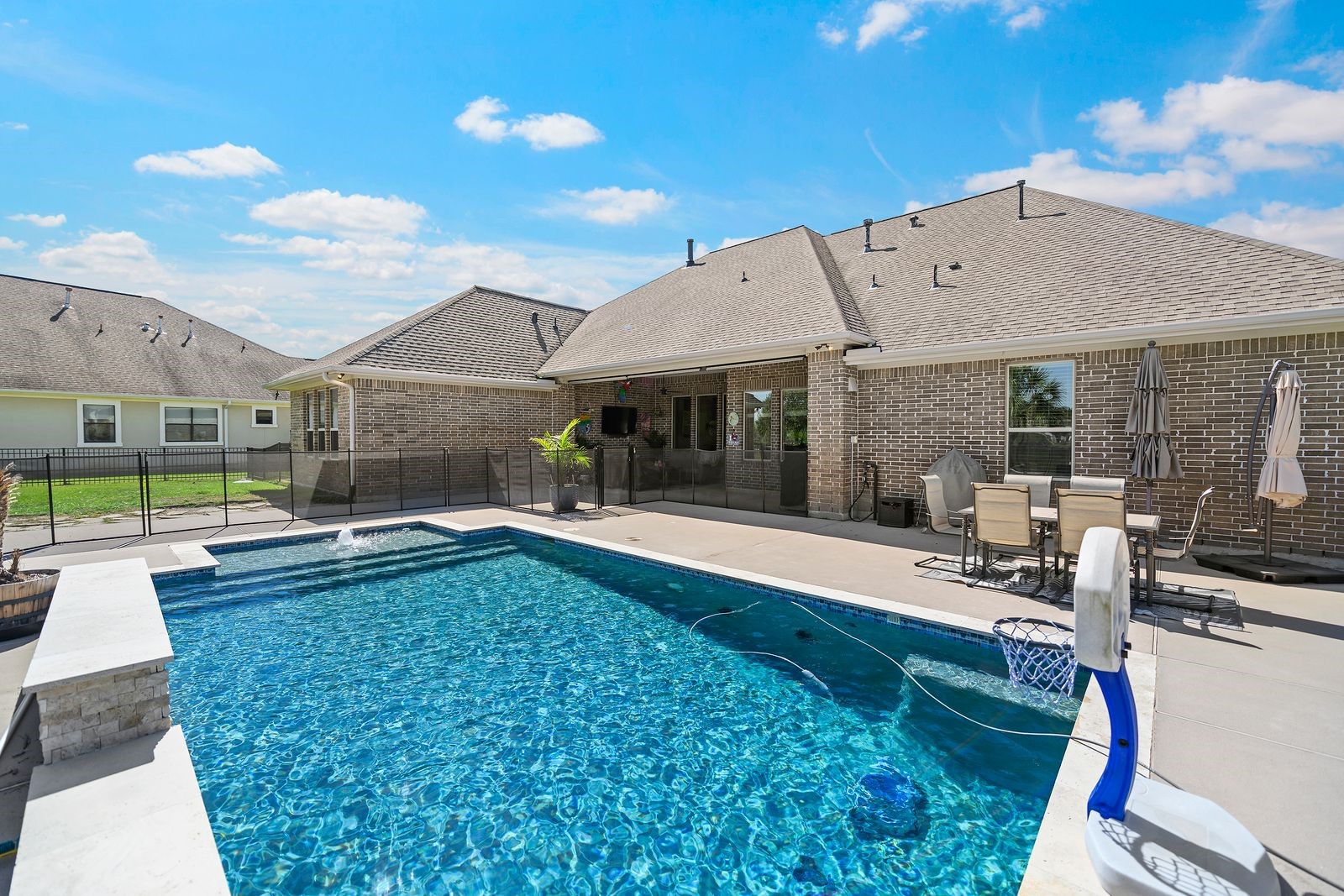 18819 Serene Water Drive Property Photo 31
