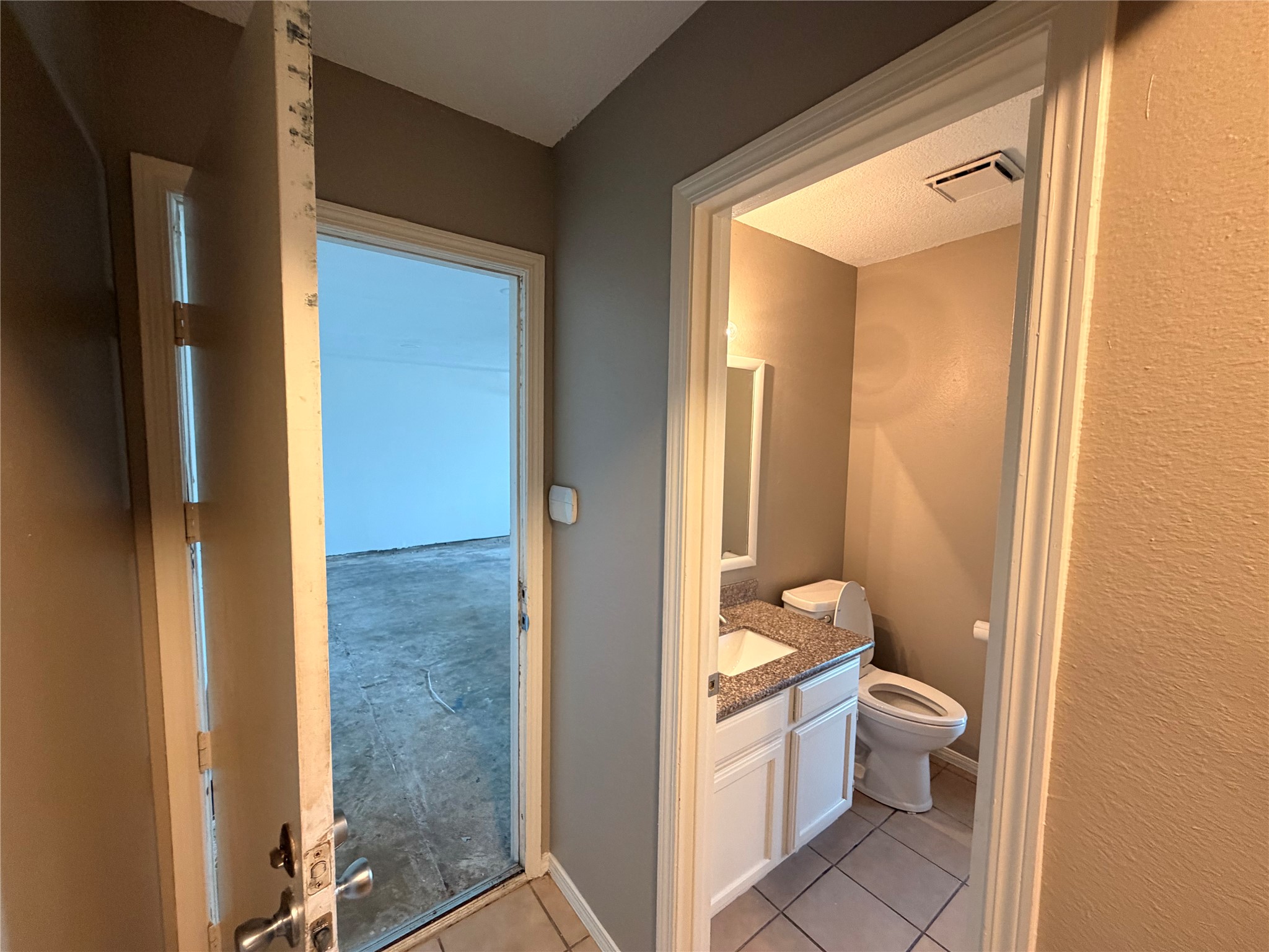 3227 Glade Springs Drive Property Photo 15