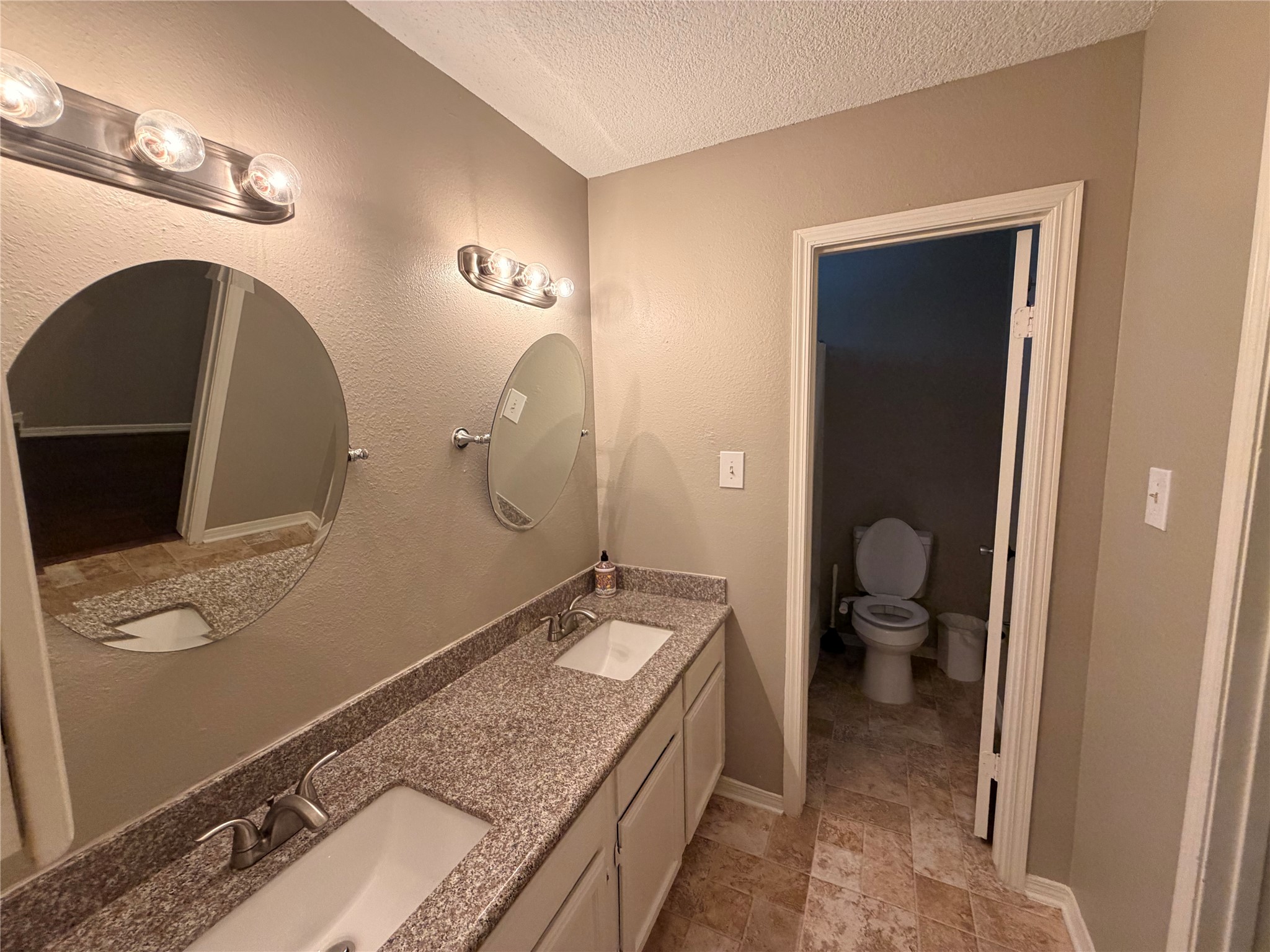 3227 Glade Springs Drive Property Photo 29