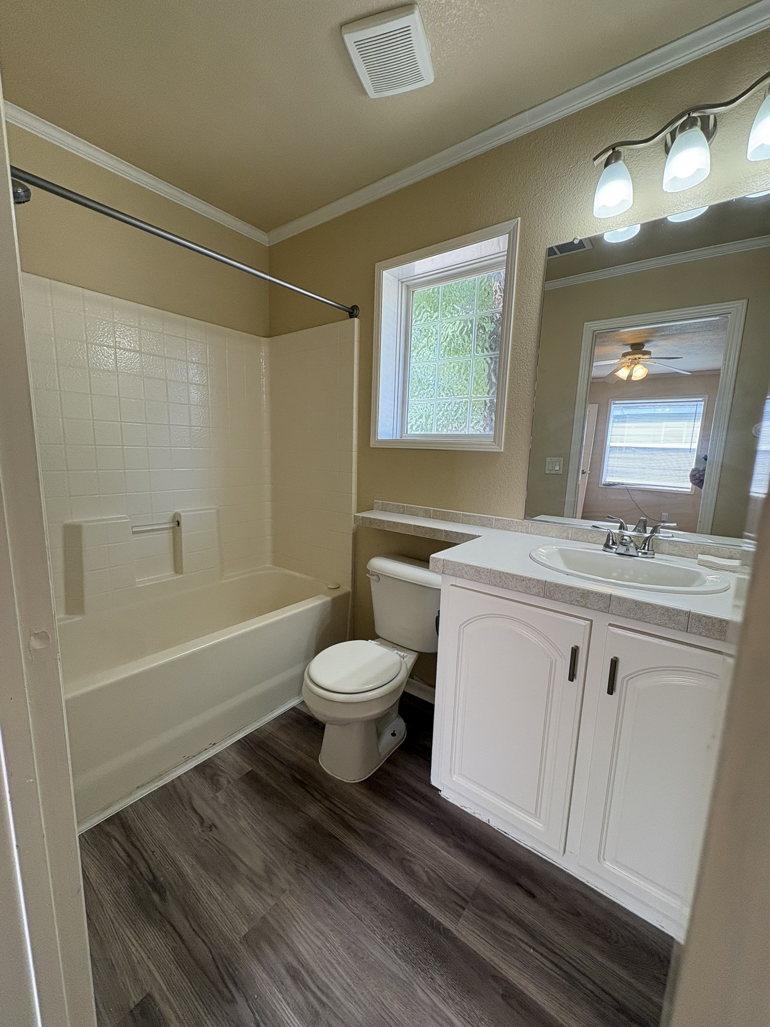 10002 Sugarvine Lane Property Photo 6