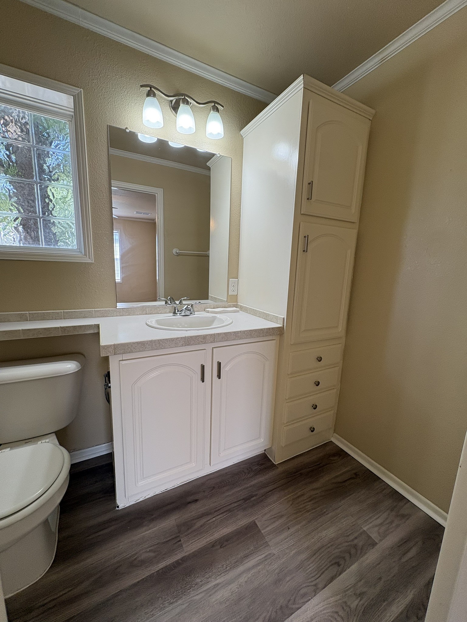 10002 Sugarvine Lane Property Photo 7