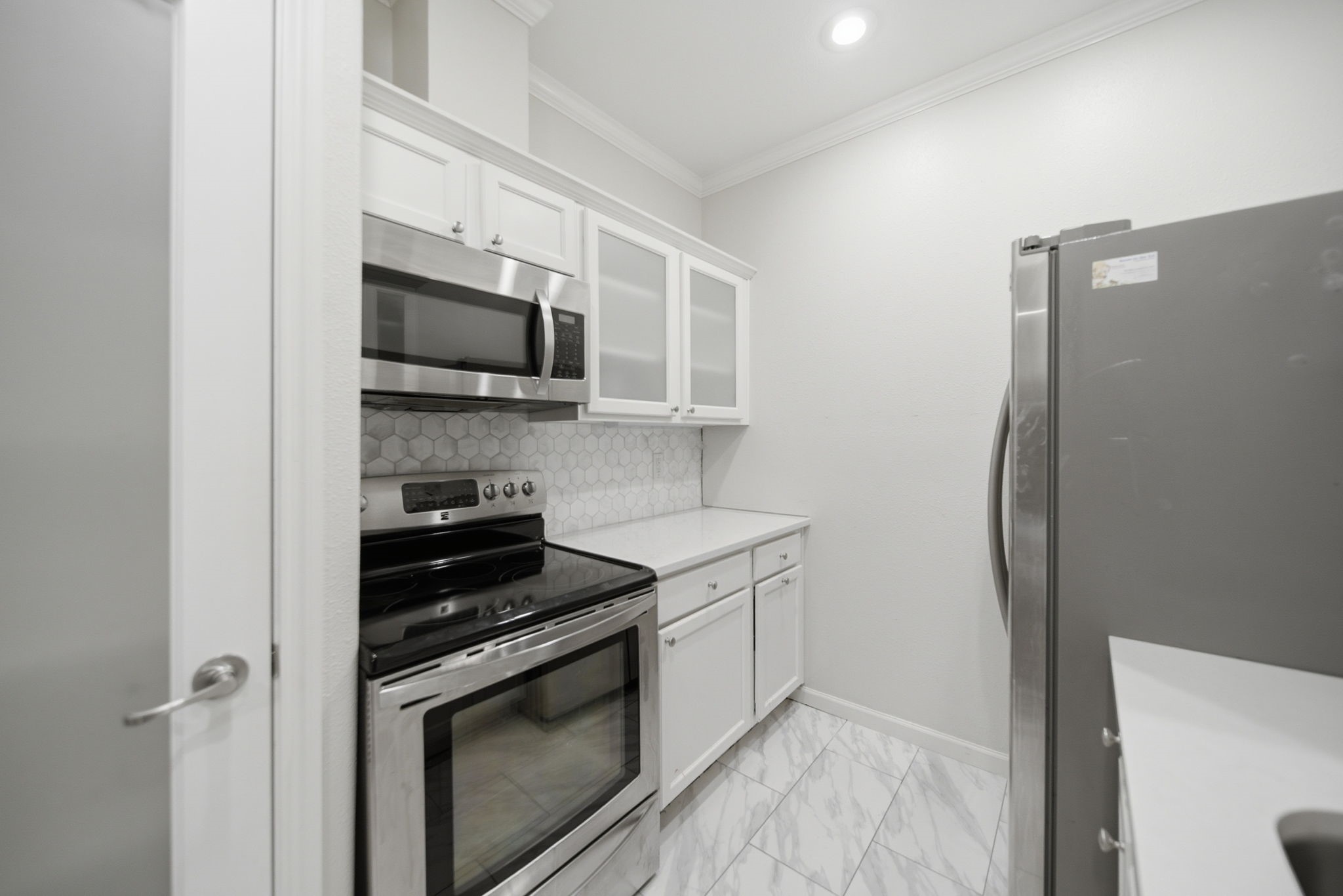 1100 Augusta Drive 77 Property Photo 13