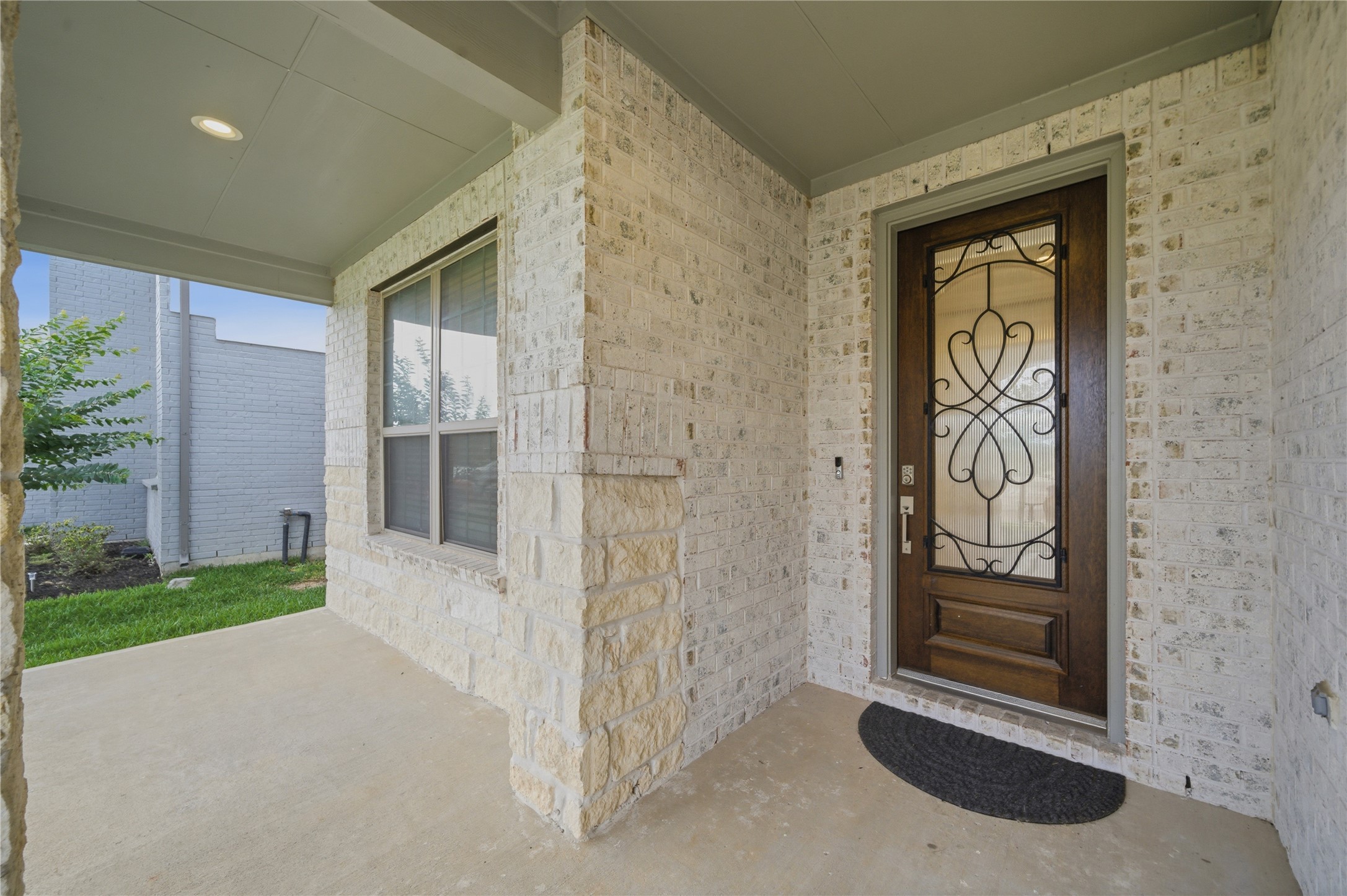 29250 Pikes Peak Drive Property Photo 4