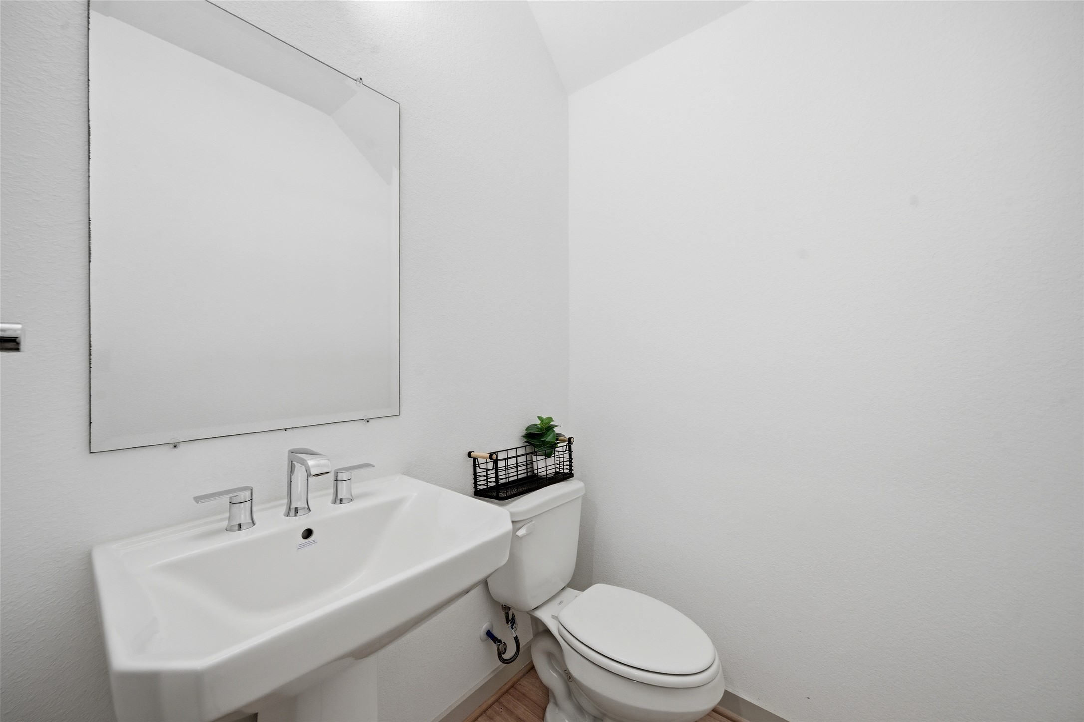 29250 Pikes Peak Drive Property Photo 7
