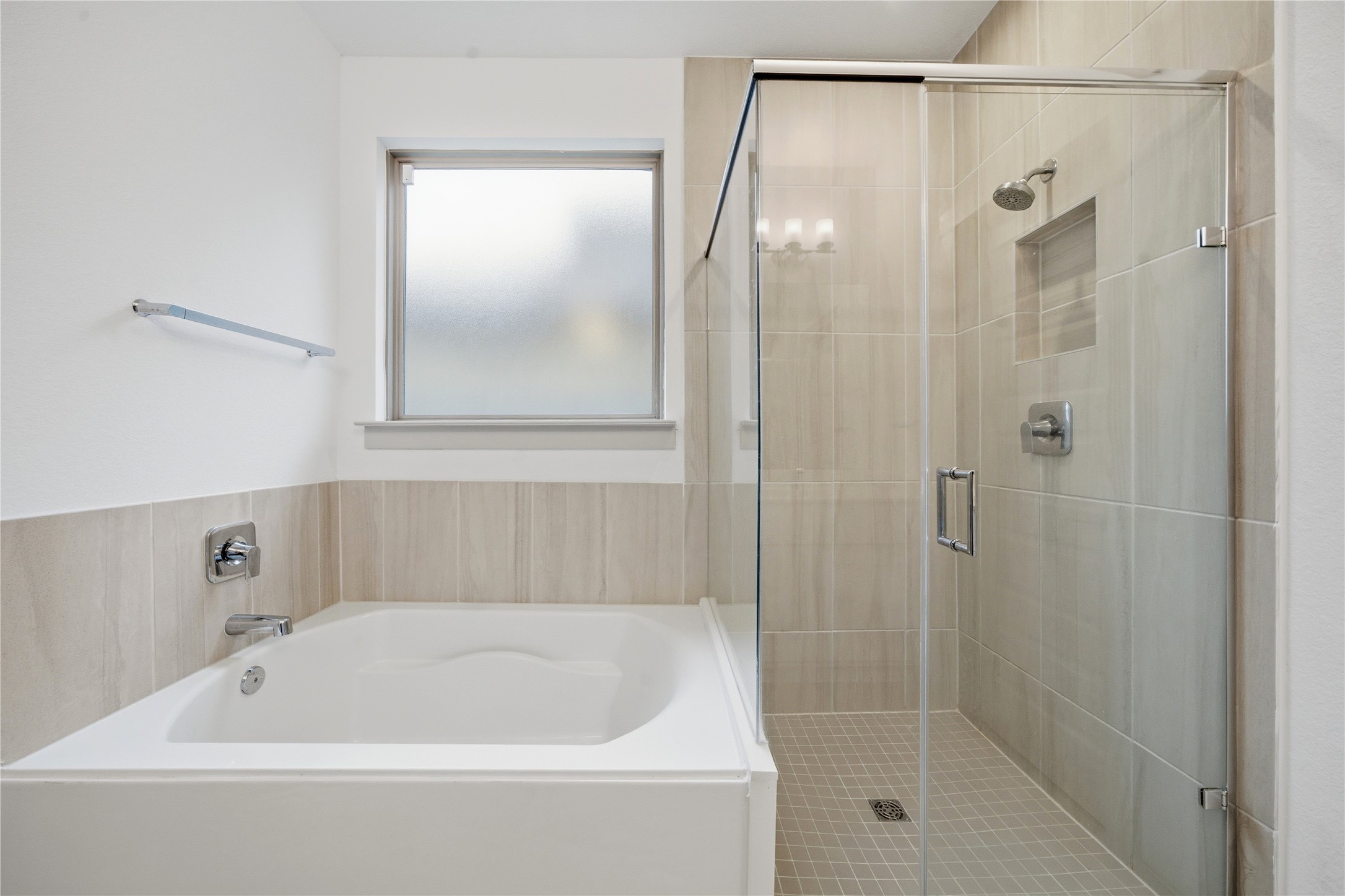 29250 Pikes Peak Drive Property Photo 16
