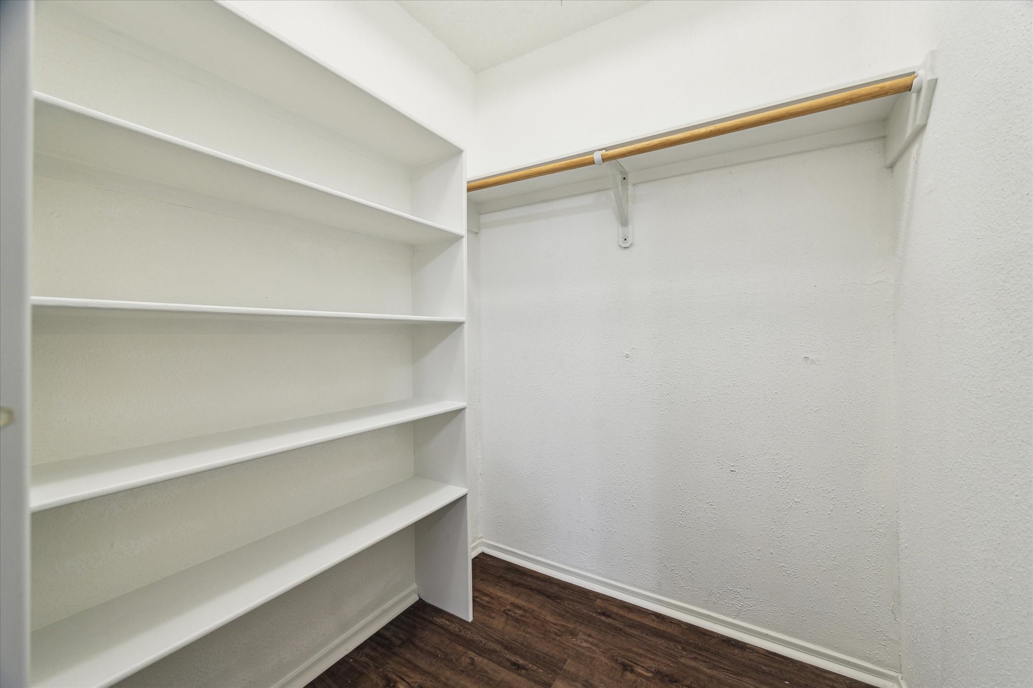 4901 Floyd Street 10 Property Photo 15