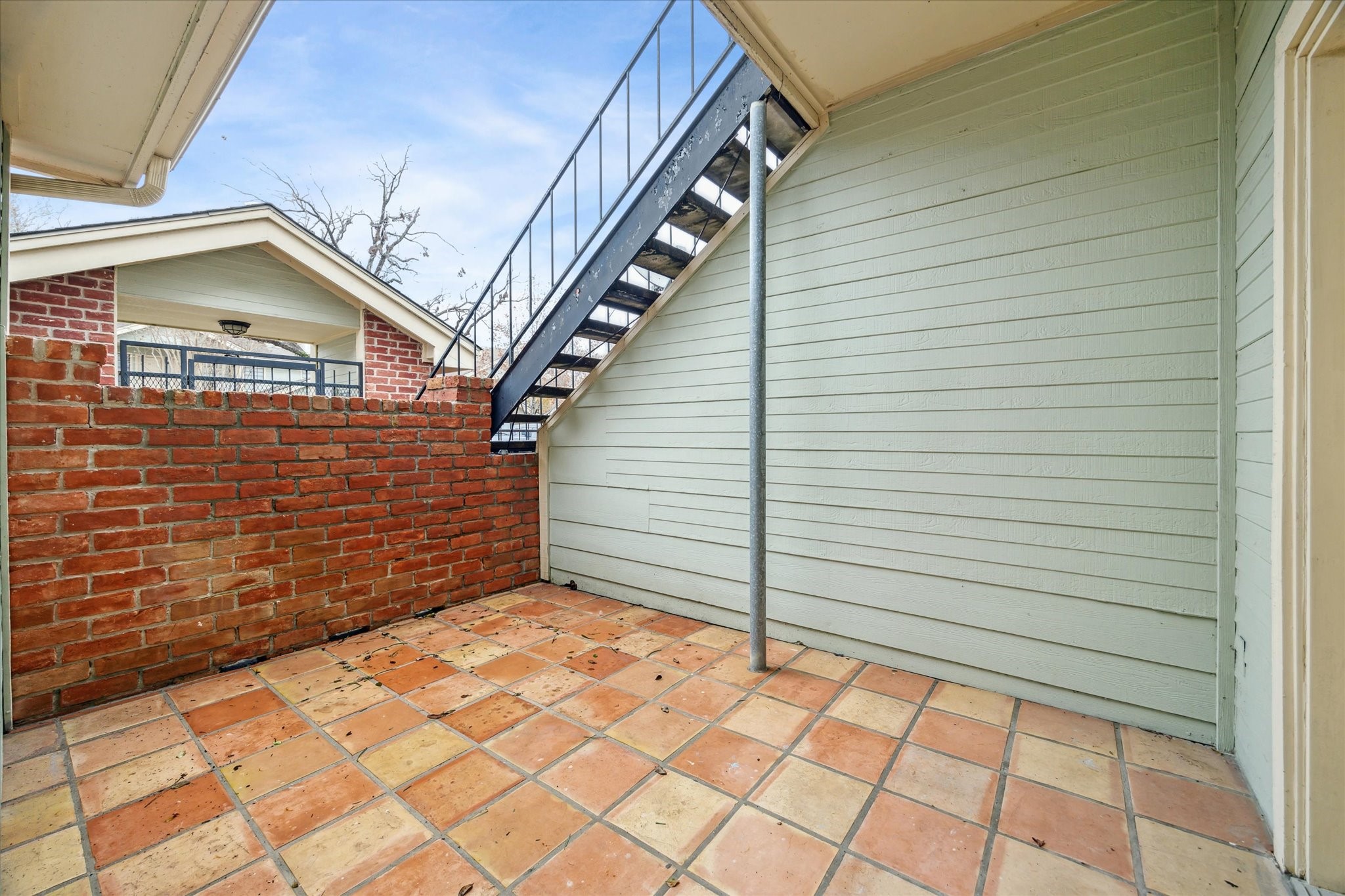 4901 Floyd Street 10 Property Photo 18