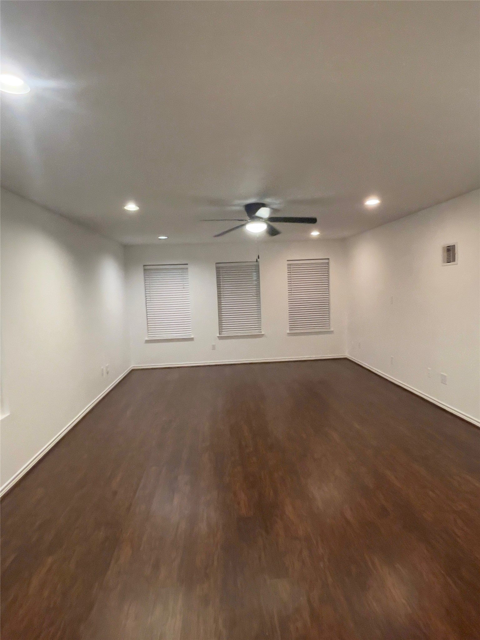 1815 Lewis Street Property Photo 11